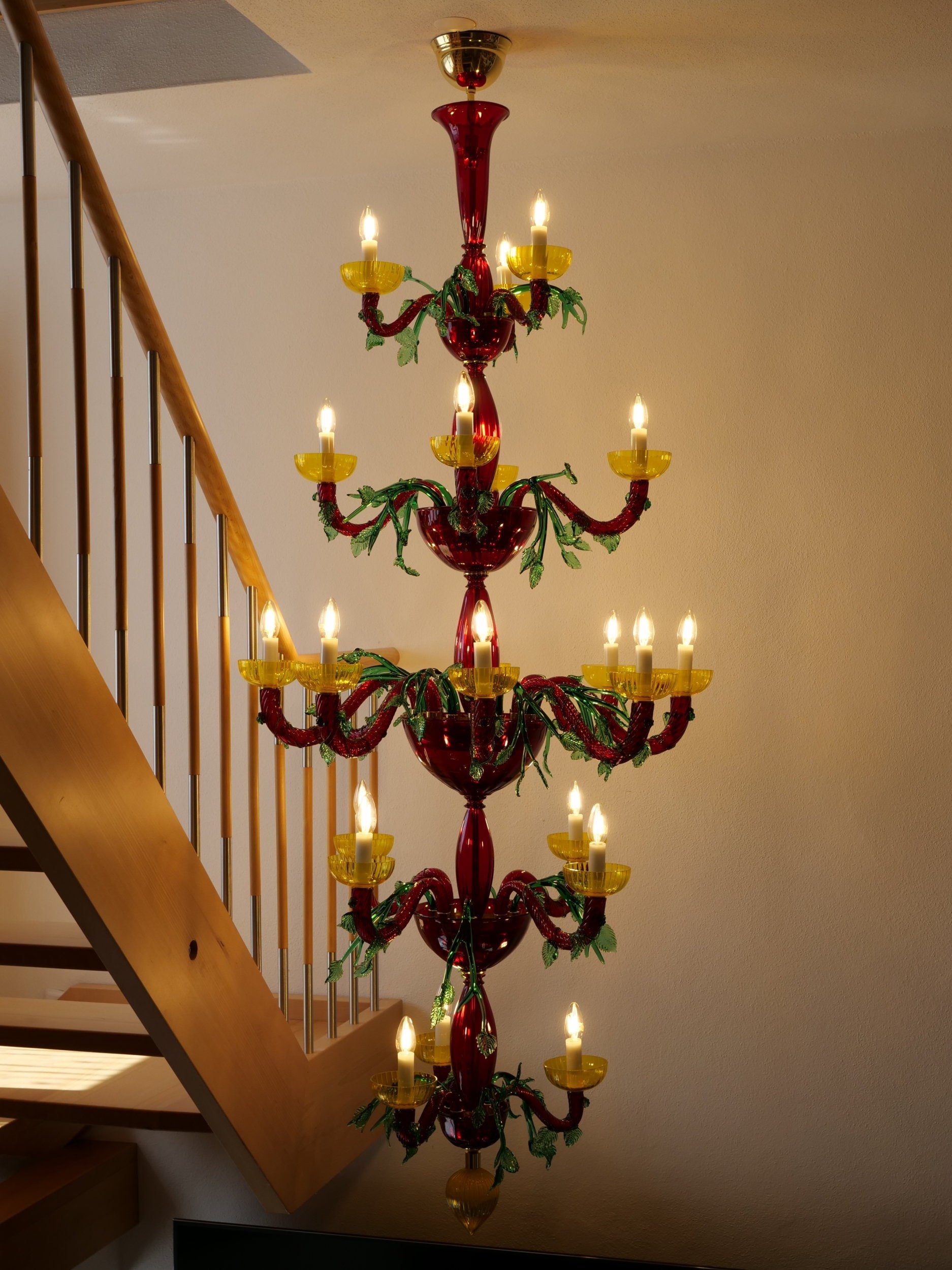 tree-like-chandelier-in-interior-1.jpg