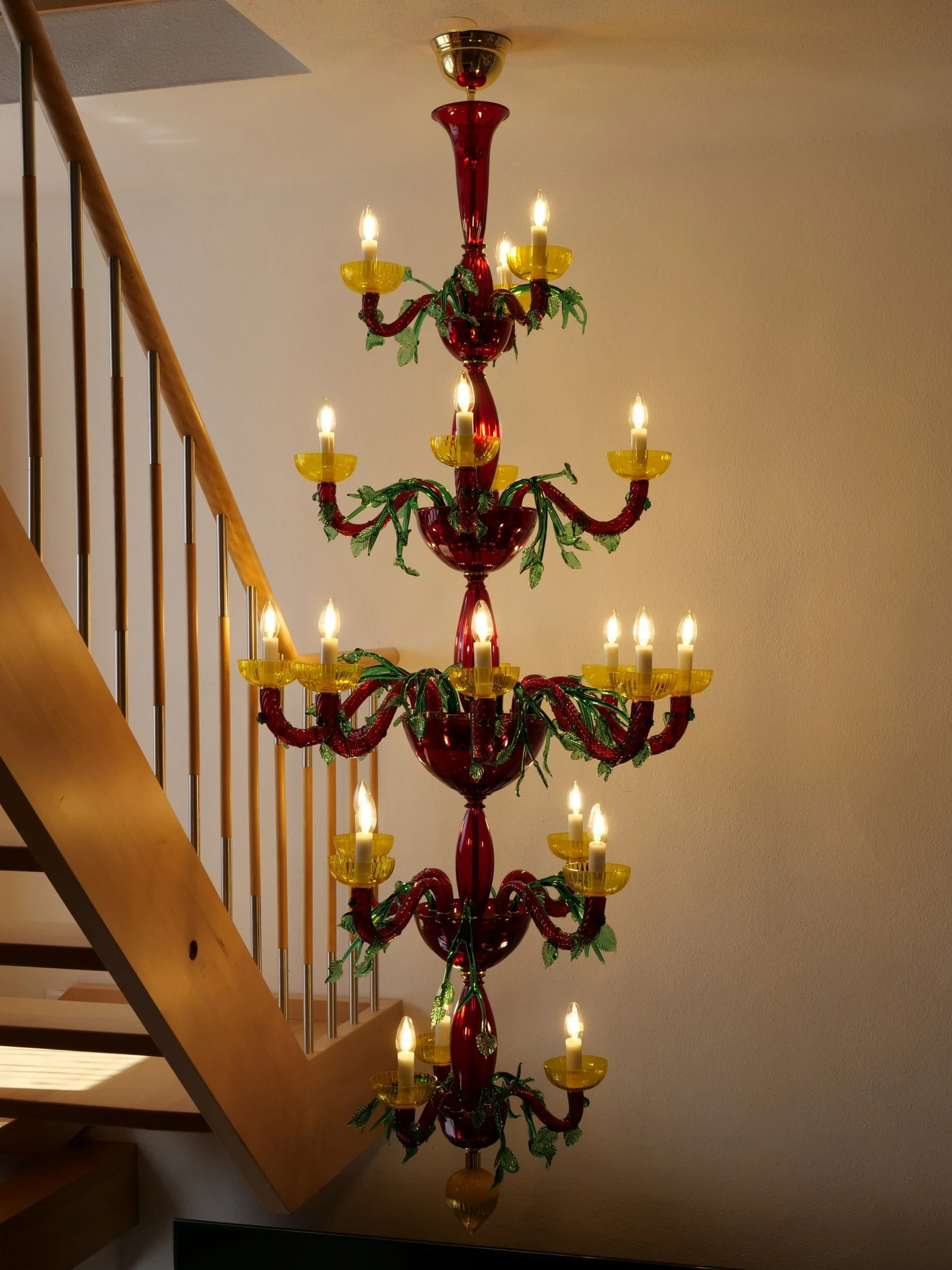 tree-like-chandelier-in-interiér-1.jpg