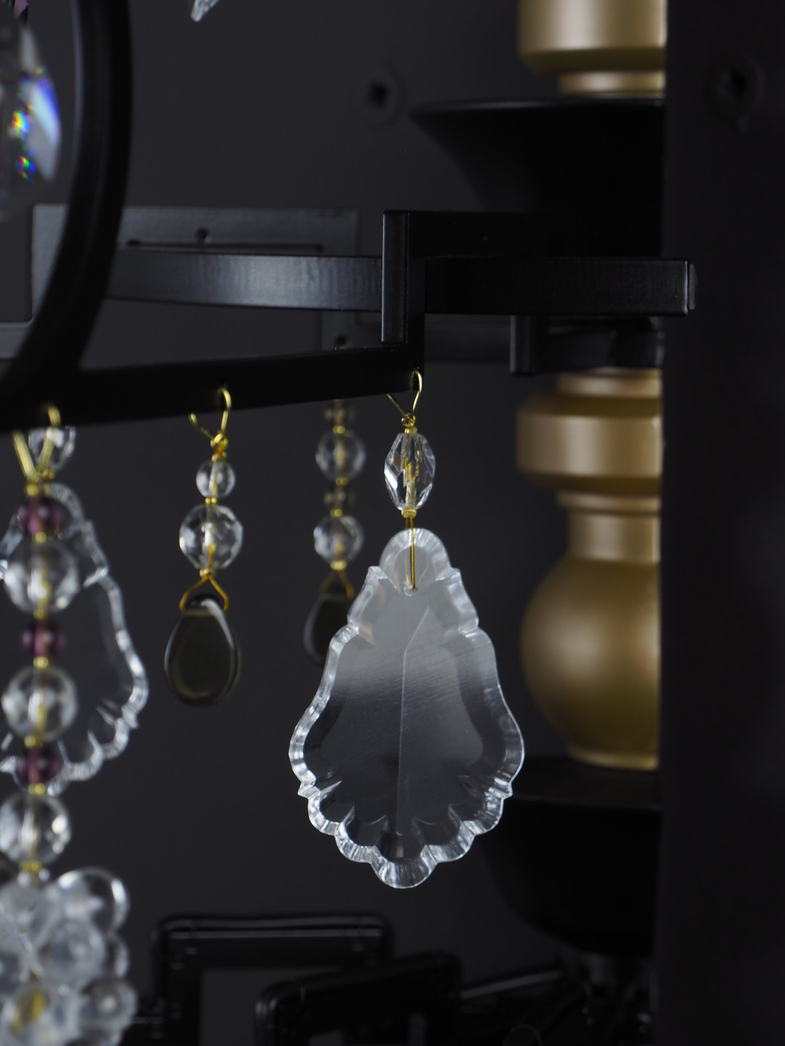 chanel-chandelier-details-4.JPG