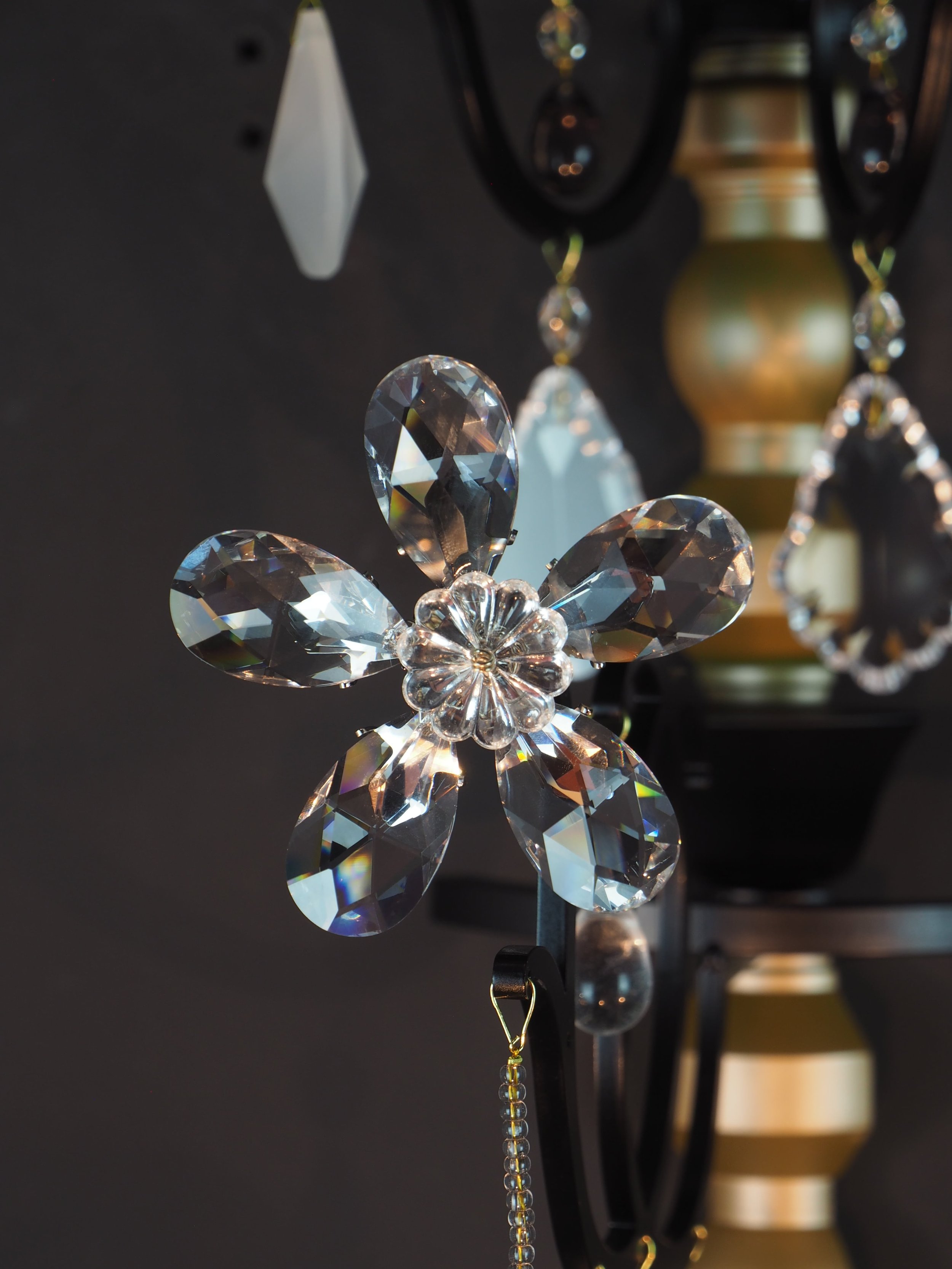 chanel-chandelier-details-5.JPG