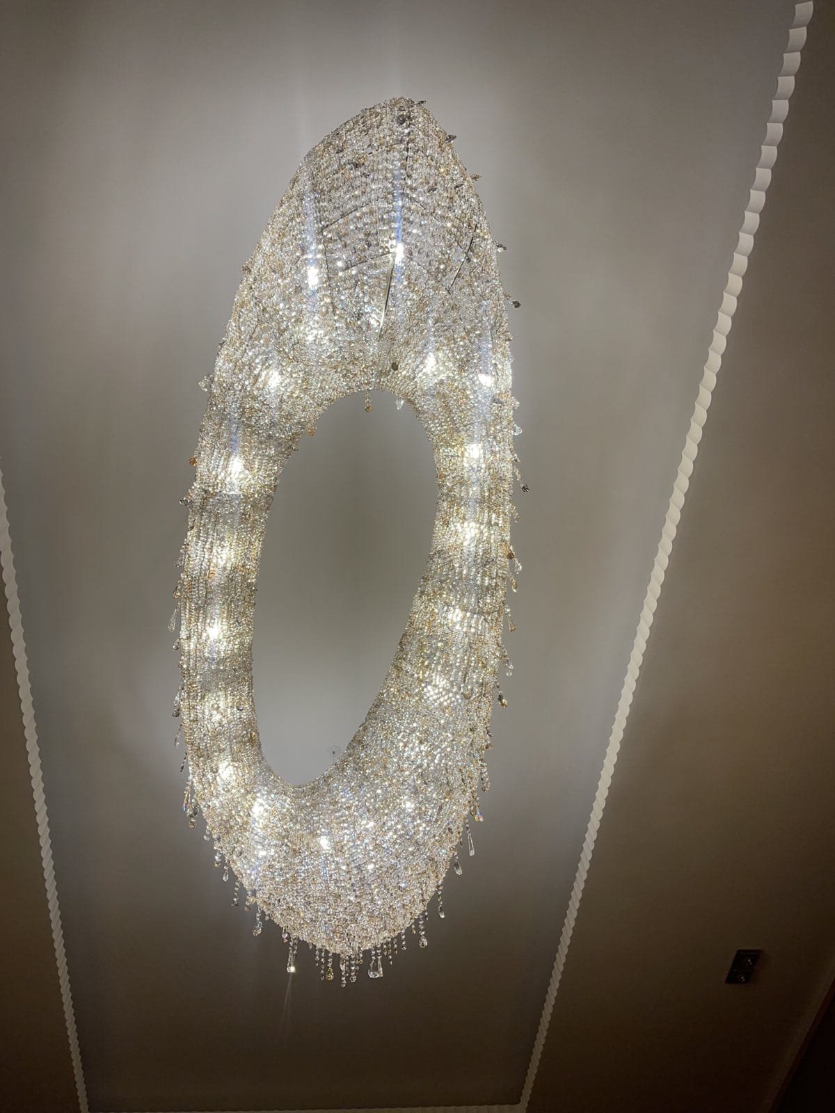 crystal-chandelier-miami-ukraine-3.jpeg