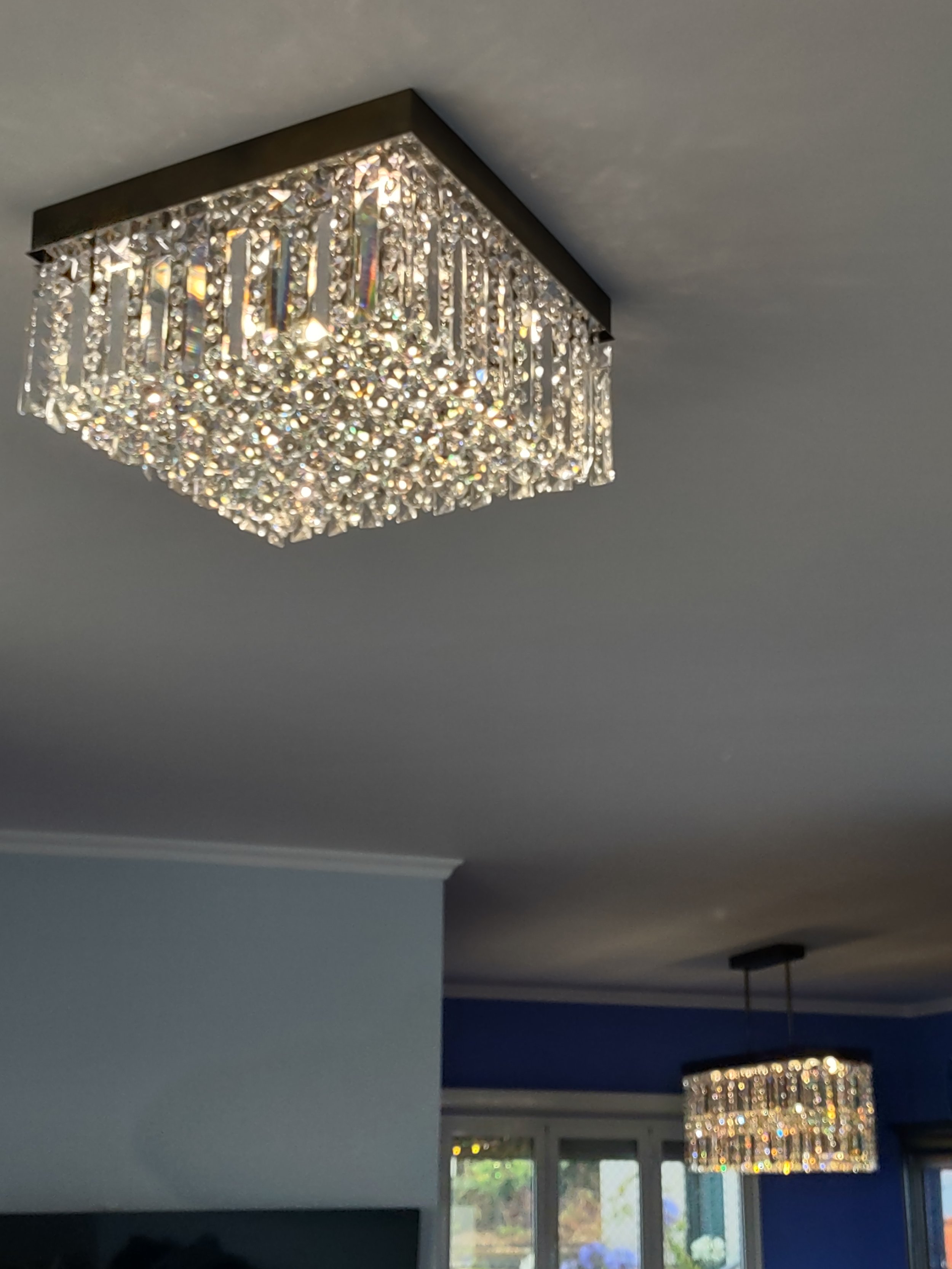 Ovis-chandeliers-in-интерьер-6.jpg