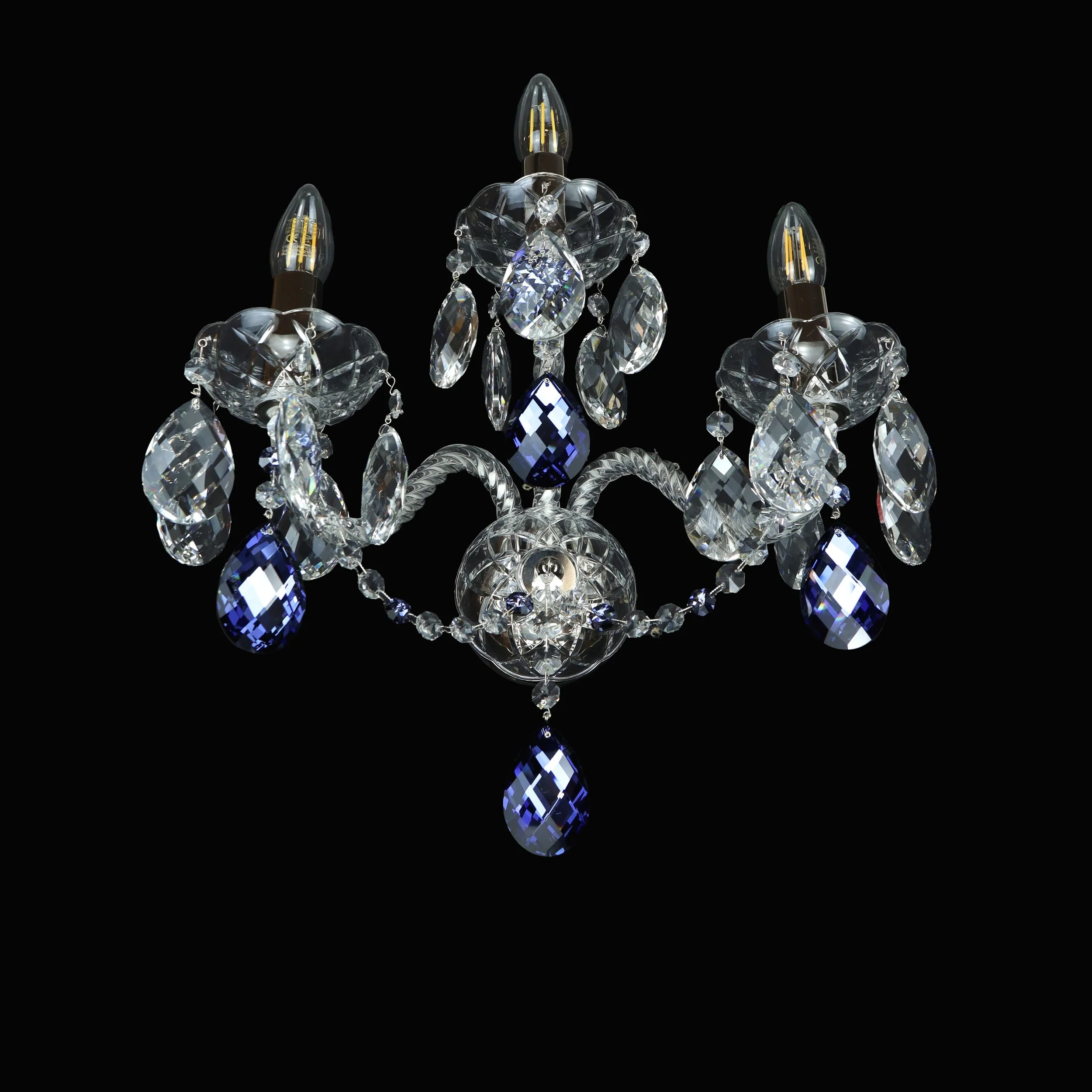 Maniera Wall Light