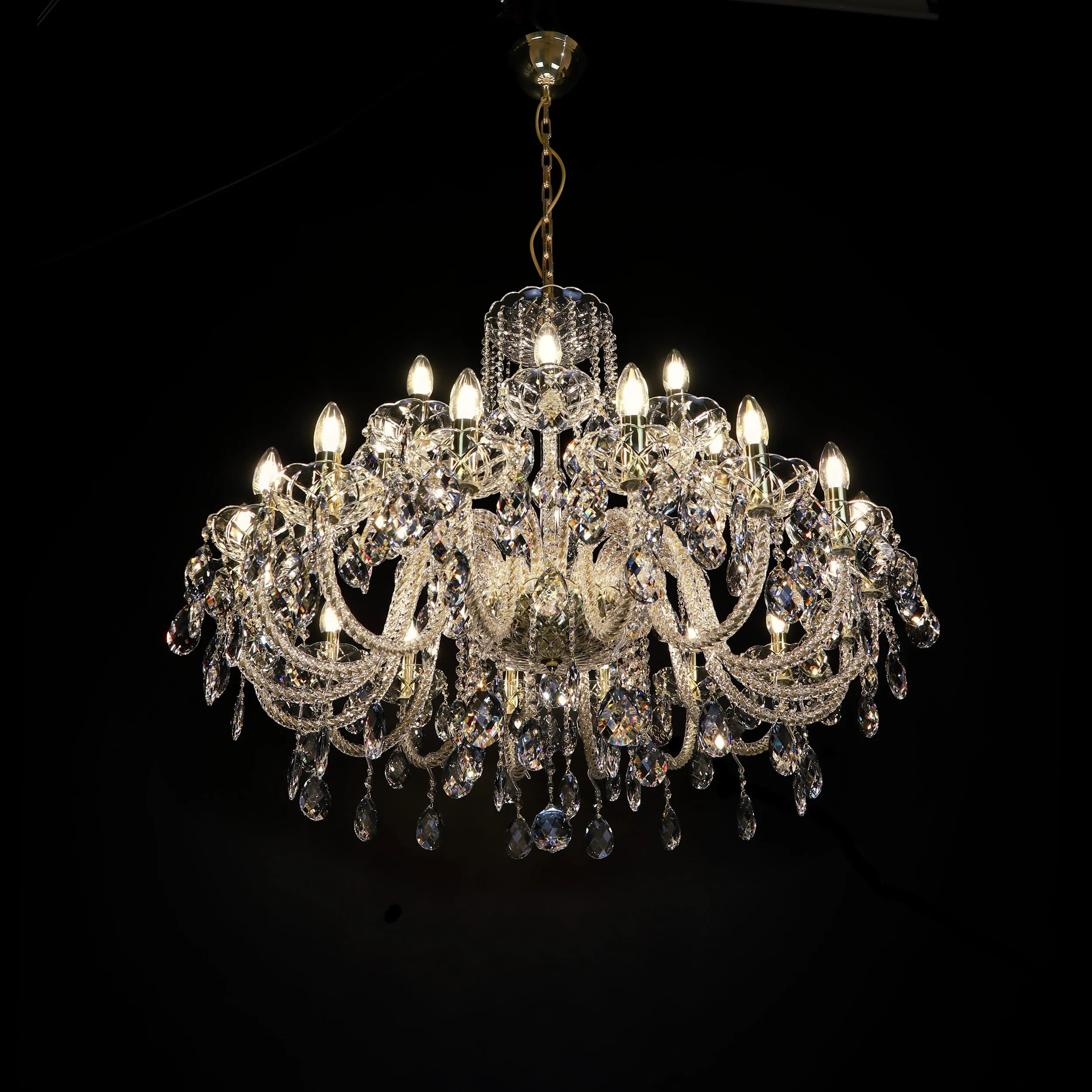 Maniera crystal chandelier
