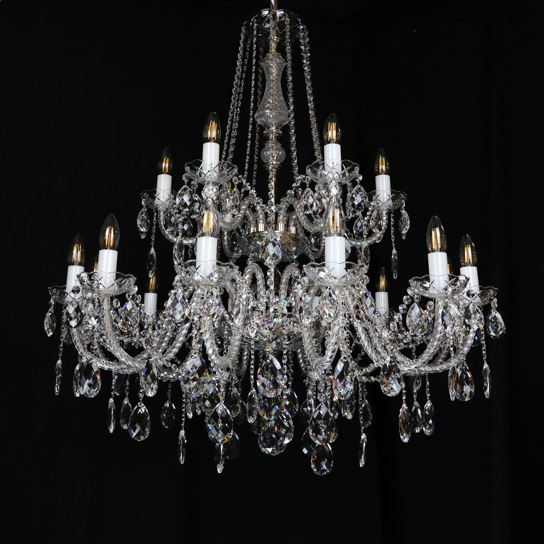 Comitessa crystal chandelier