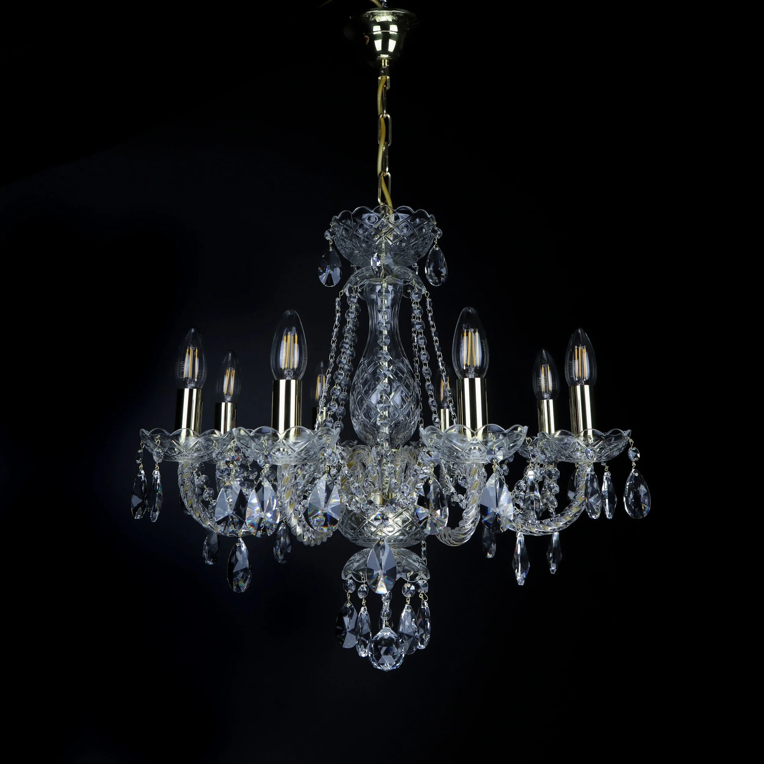 De Luxe crystal chandelier