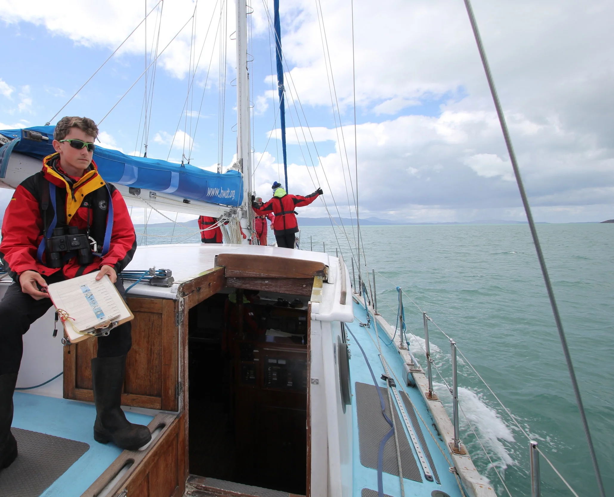 Teenage marine research expeditions in Hebrides to boost whale and dolphin conservation