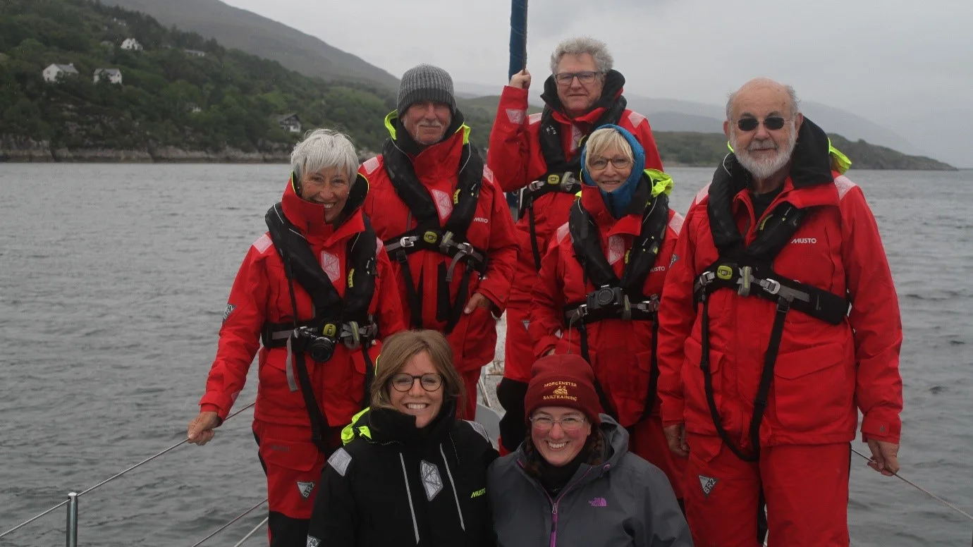 The team of citizen scientists and our Biodiveristy Officer, Becky (bottom left)