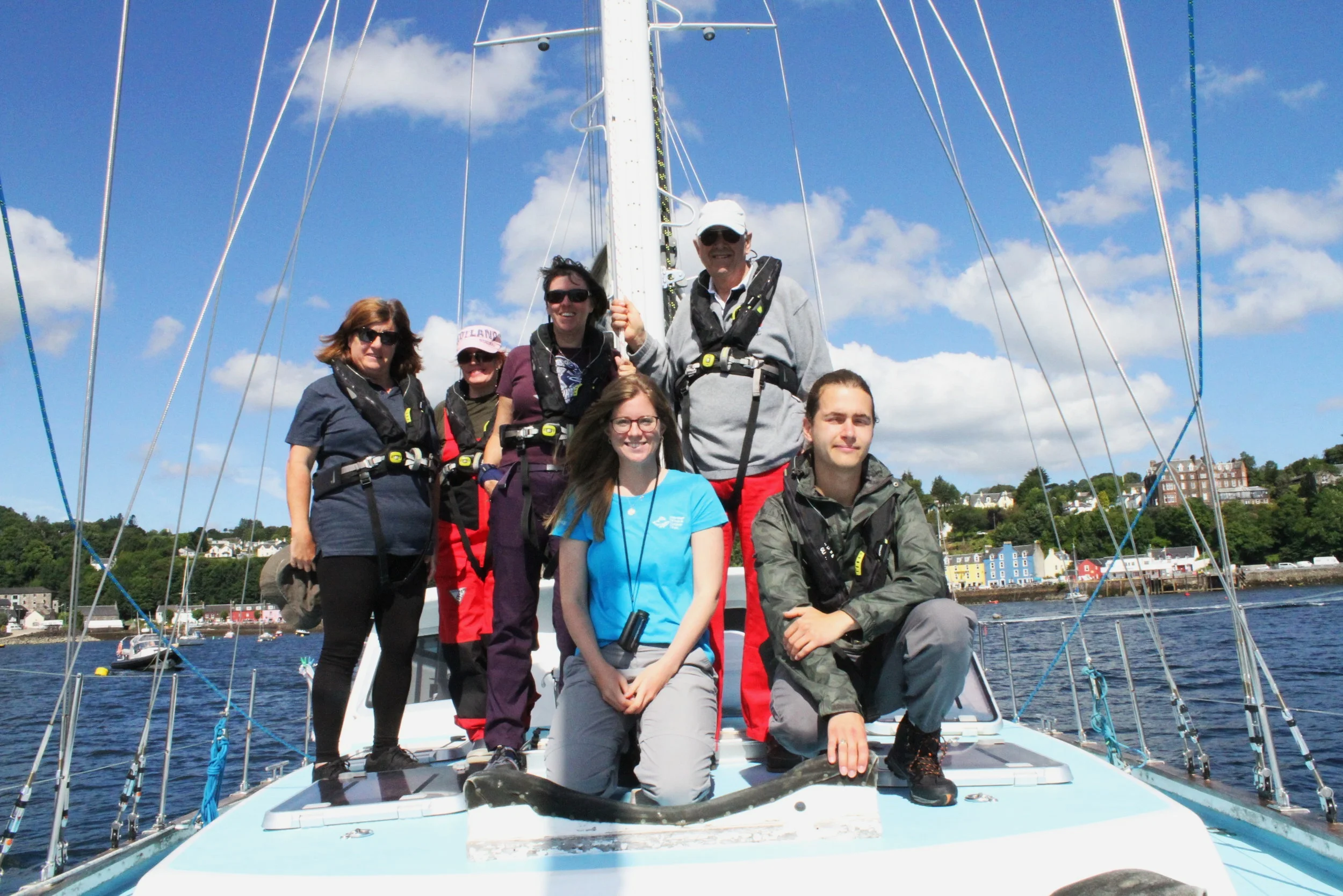Our team of citizen scientists and Biodiversity Officer, Becky (bottom centre)