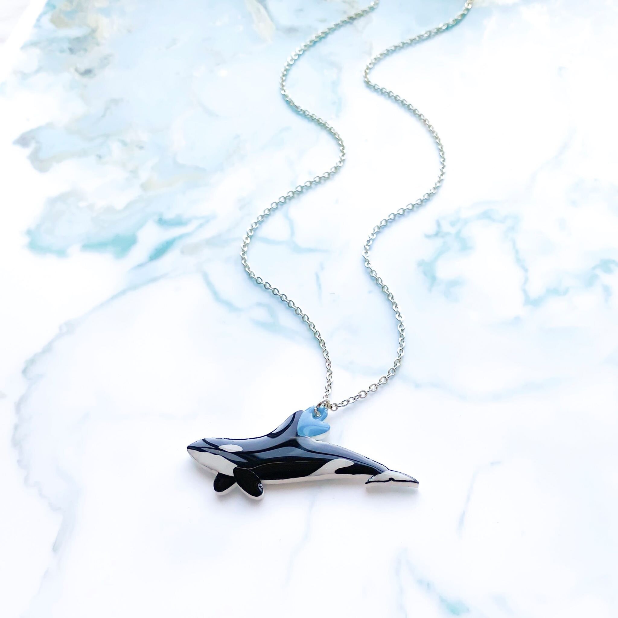 Killer whale necklace - Copy.jpg