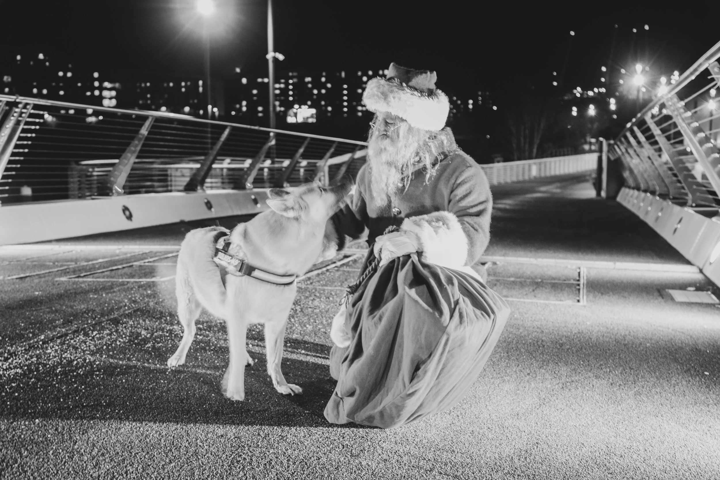 SANTA-B&W-85.jpg