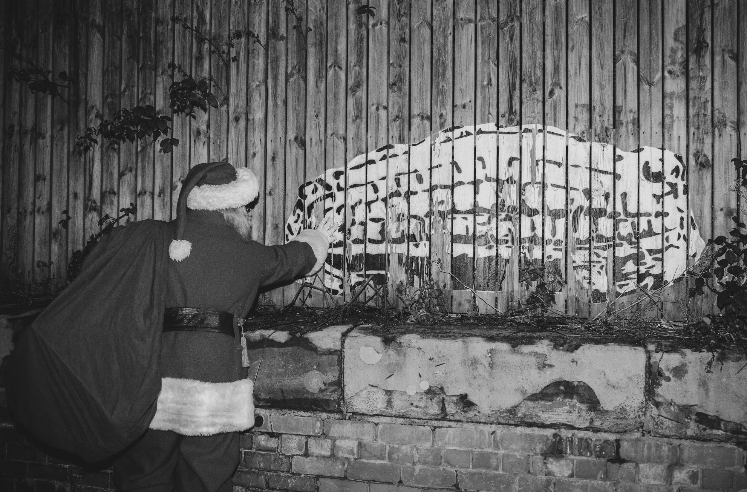SANTA-B&W-73.jpg