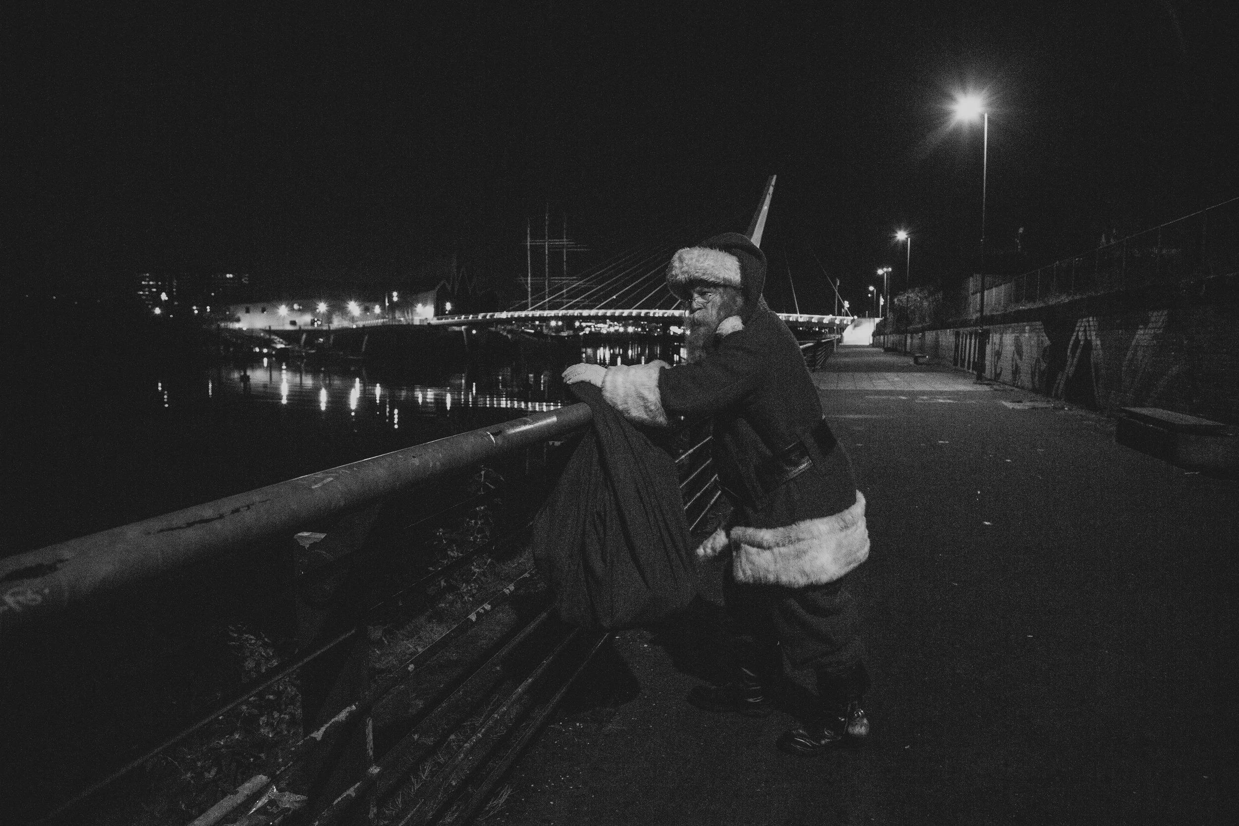 SANTA-B&W-57.jpg