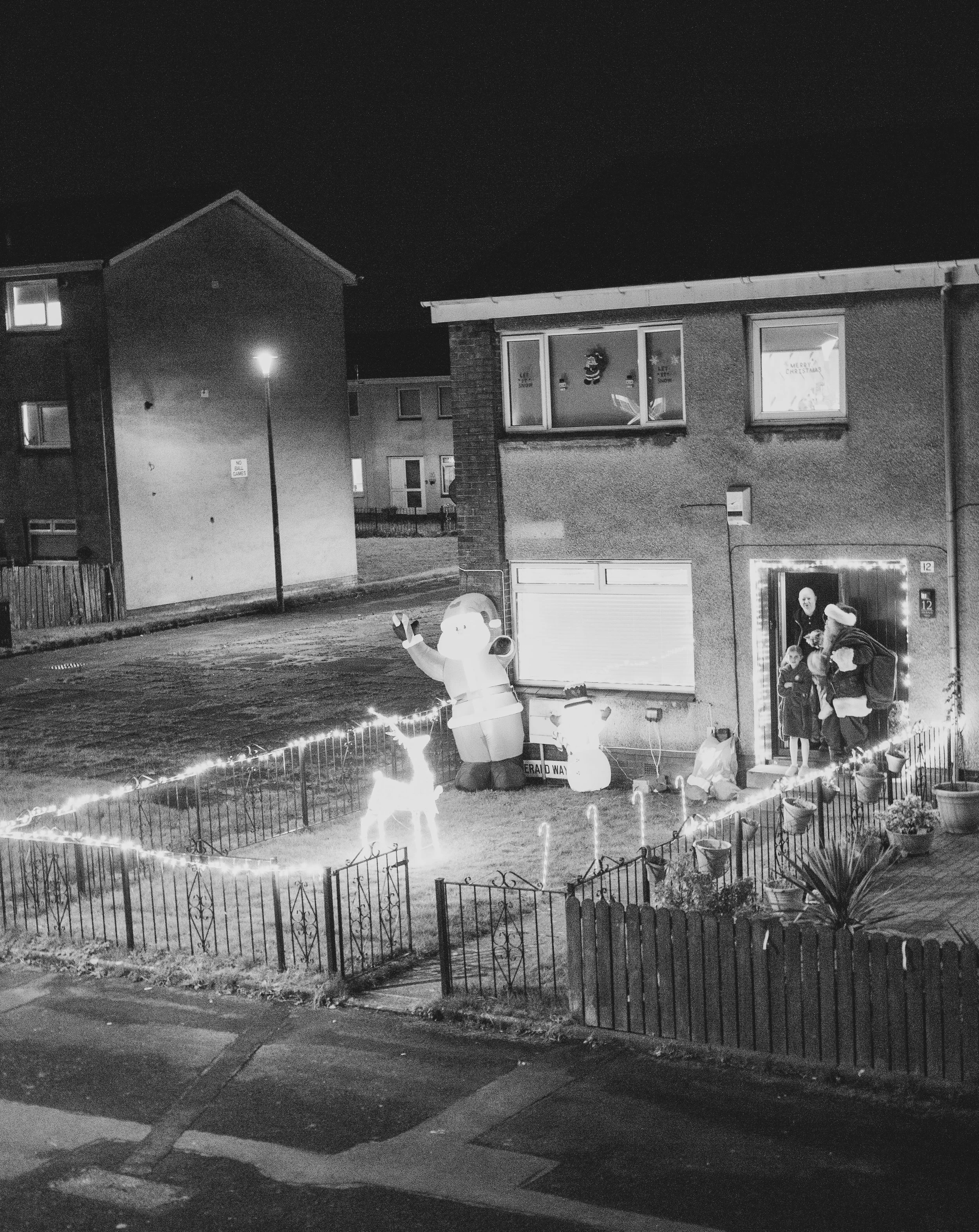 SANTA-B&W-33.jpg