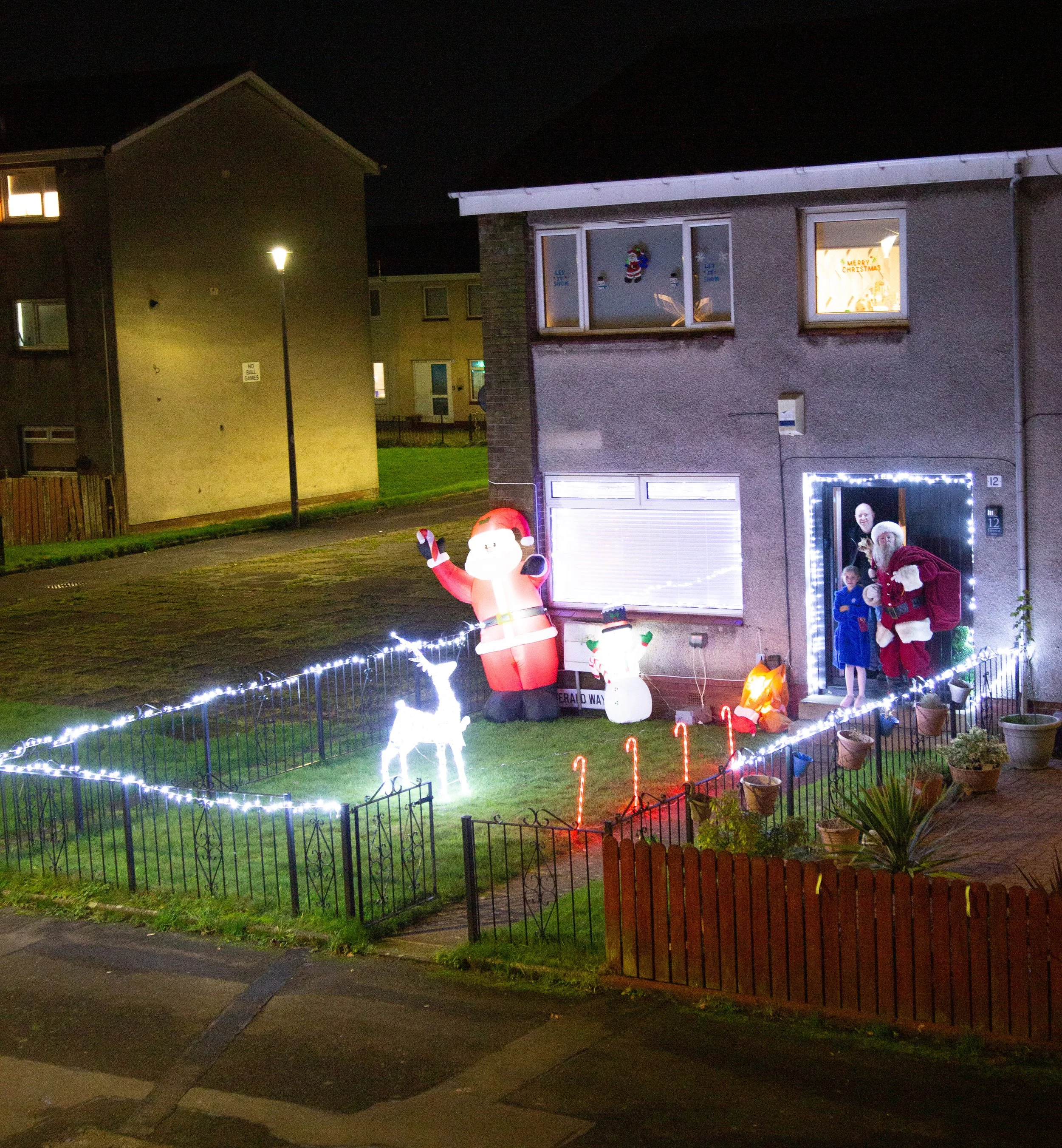 SANTA-32.jpg