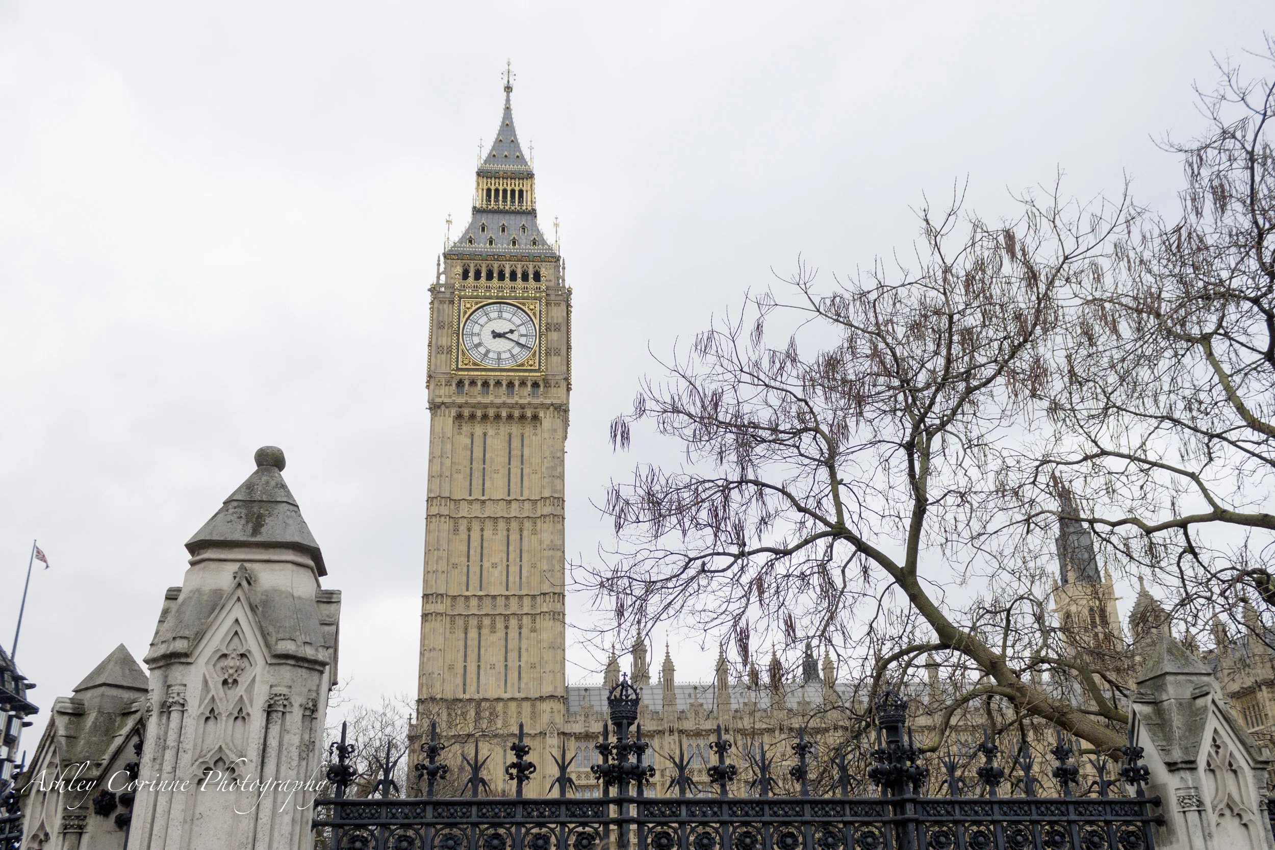 london, england, travel, tips, hacks, 24 hours, quick, guide, layover, few hour tour, tower of london, big ben, museums, landmarks, tourist, abroad, wanderlust, twenties travel,