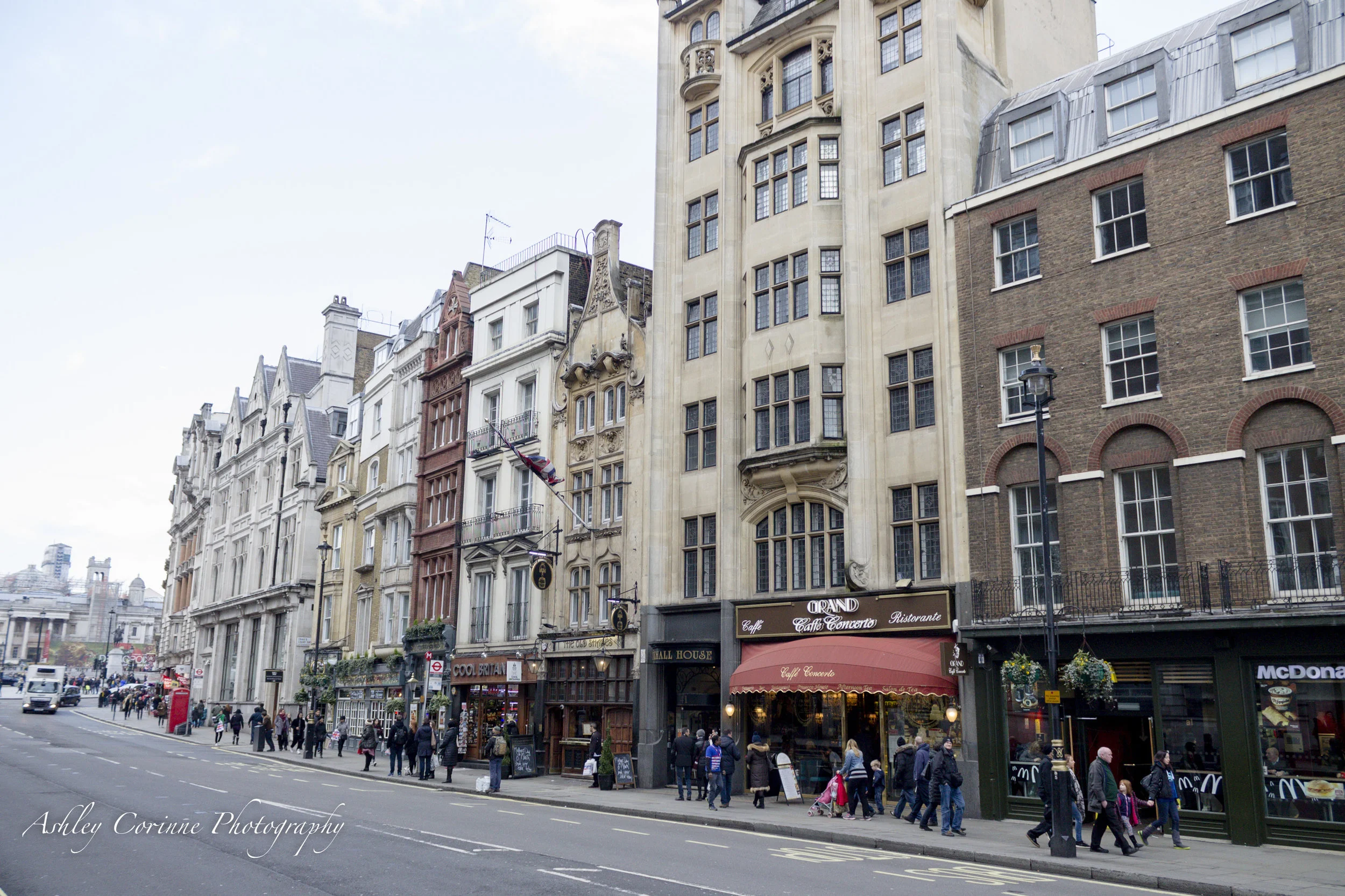 london, england, travel, tips, hacks, 24 hours, quick, guide, layover, few hour tour, tower of london, big ben, museums, landmarks, tourist, abroad, wanderlust, twenties travel,