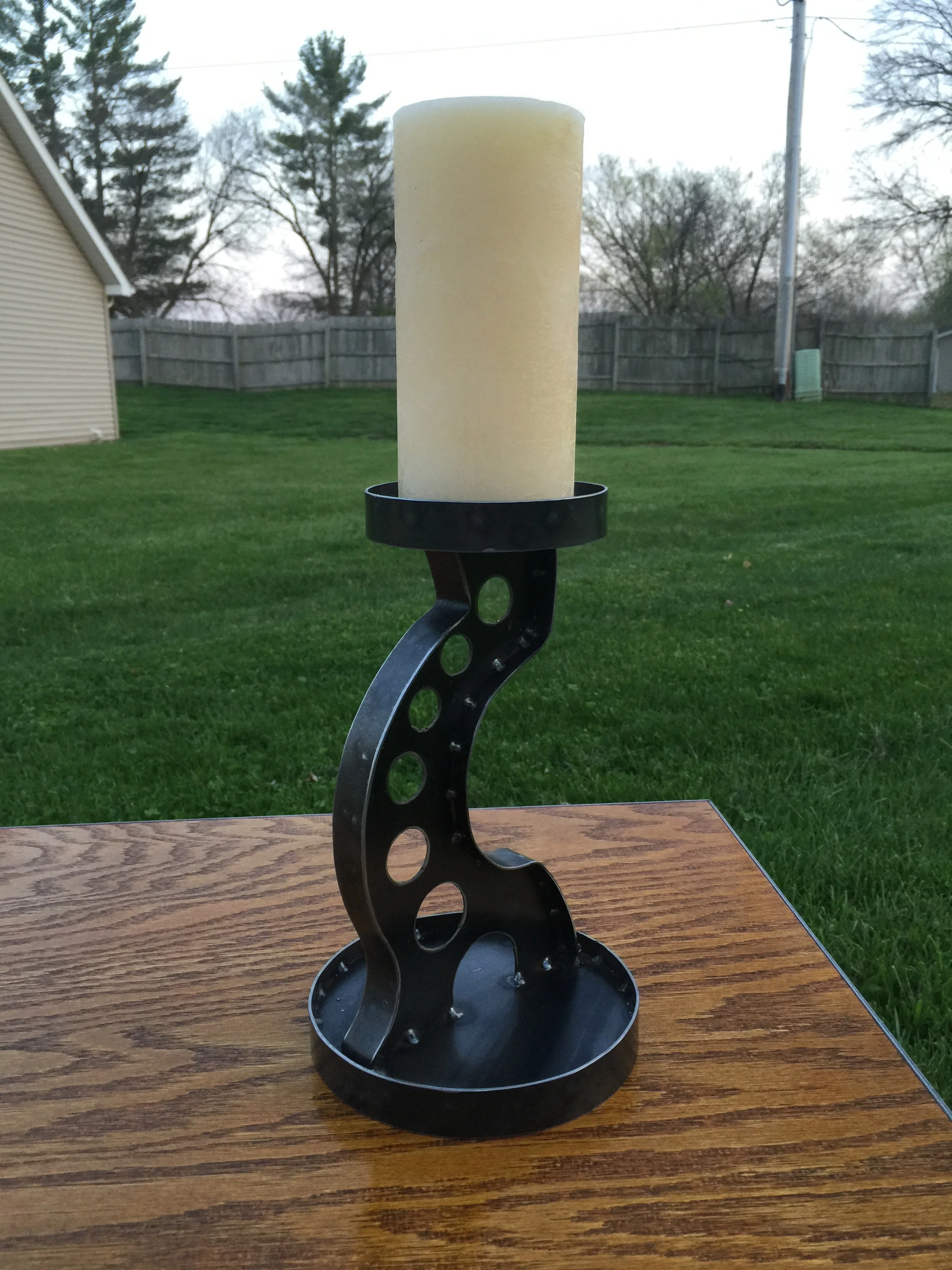 Candle holder