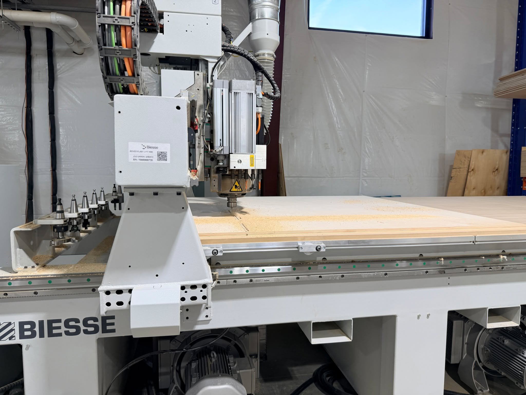 First job on the Rover Plast J @biesse