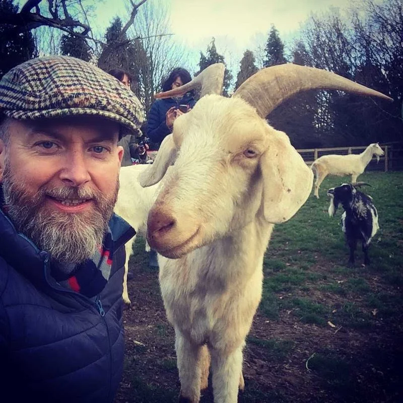 See? Goats lo-o-o-o-o-o-ove smiles.