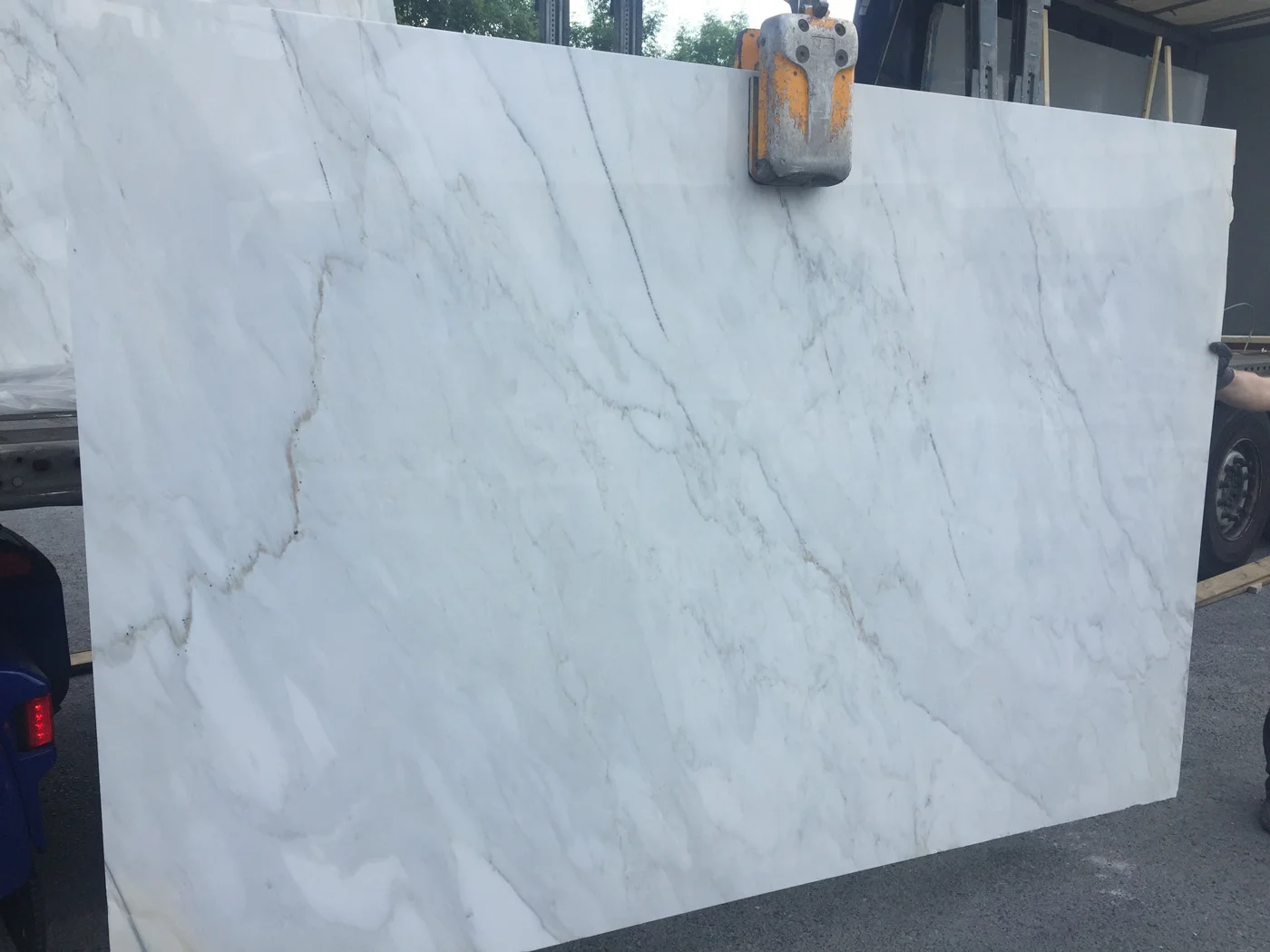 Crema Delicato 20mm.jpg
