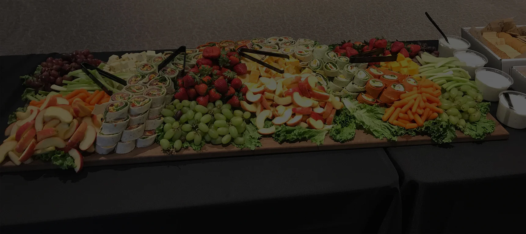 fruit_tray_catering_deli_dark_WEB.jpg