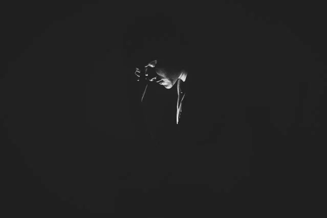 black-and-white-black-and-white-boy-1299417.jpg