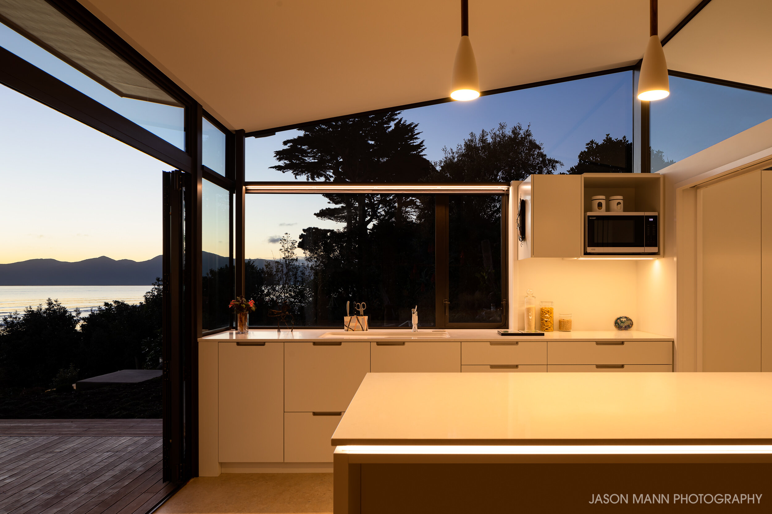 Jason_Mann_Raumati_Beach_House_11.jpg