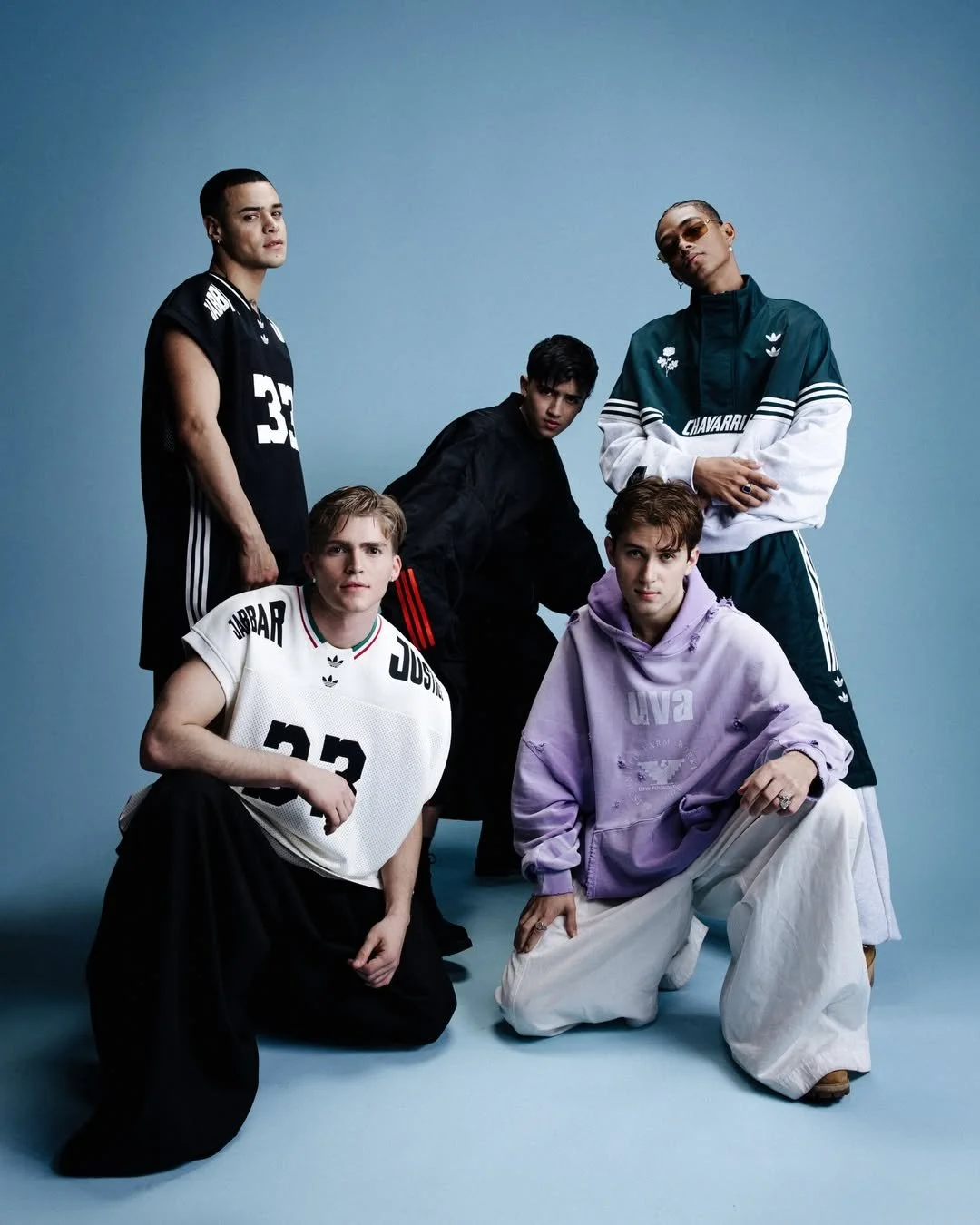 TODO MUNDO TIRA FOTO 🏁STBV X Willy ChavarriaStyled by- @lorenzoposocco Pictures by- @_youngshot.jpg