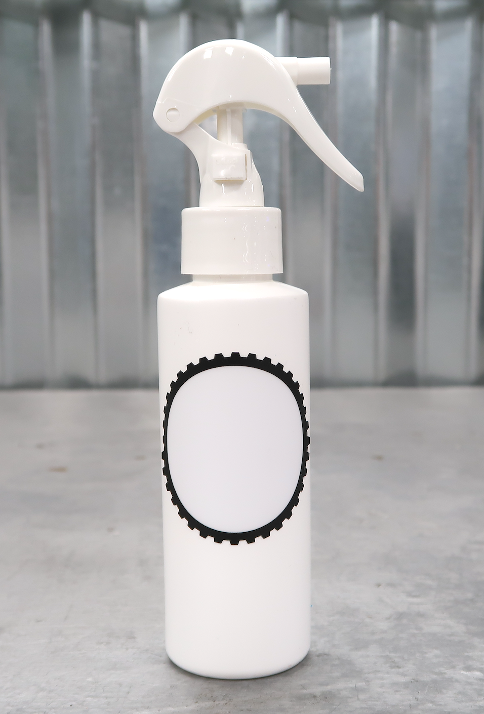Locking Spray Bottle.png