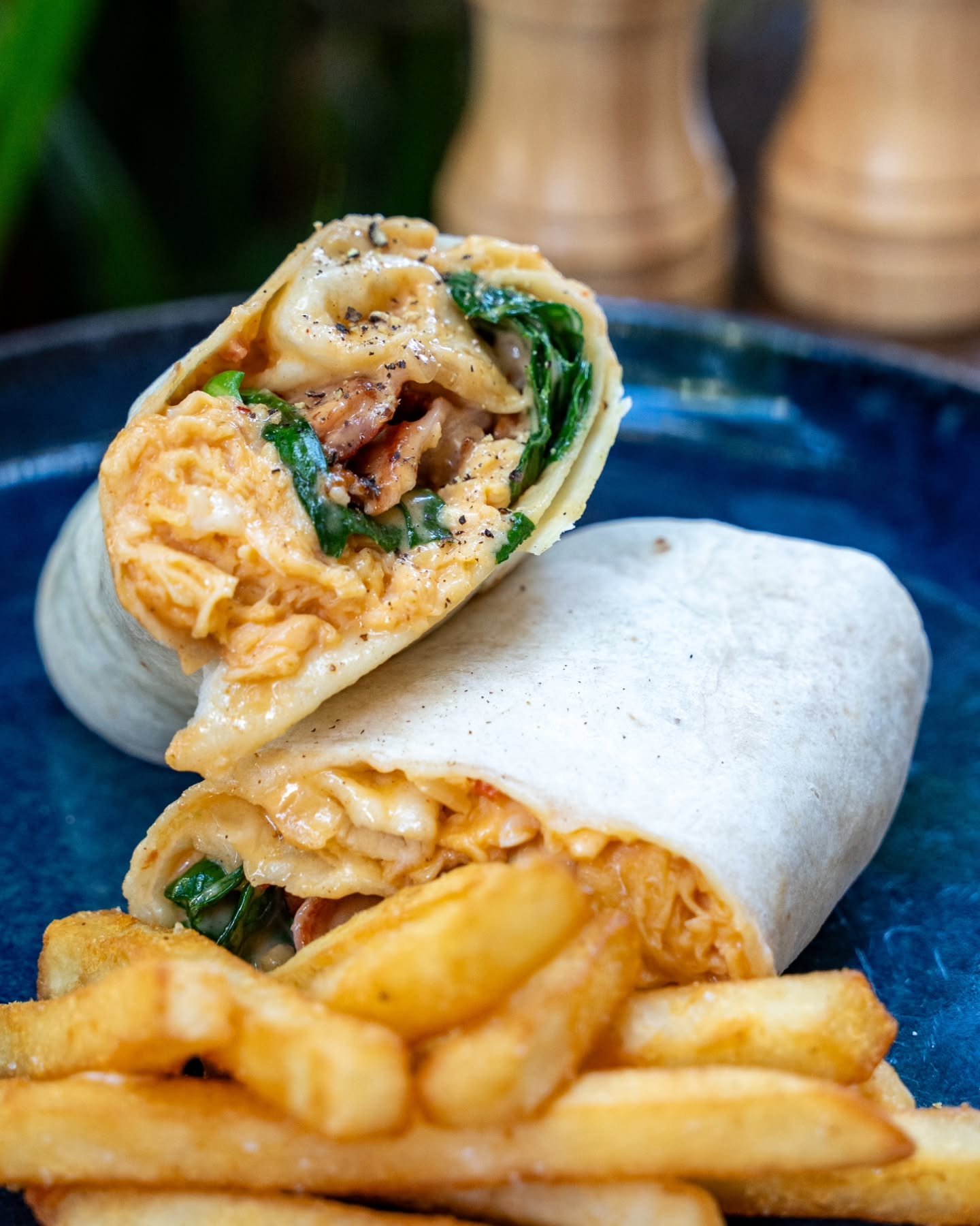 Brekkie burrito loaded and ready&hellip; but the real question is: chips on the side or not? 🤔
We&rsquo;re team add the chips every time 🤭

#CafeCentralDarwin #BreakfastDoneRight #DarwinFoodies #NTlocalEats