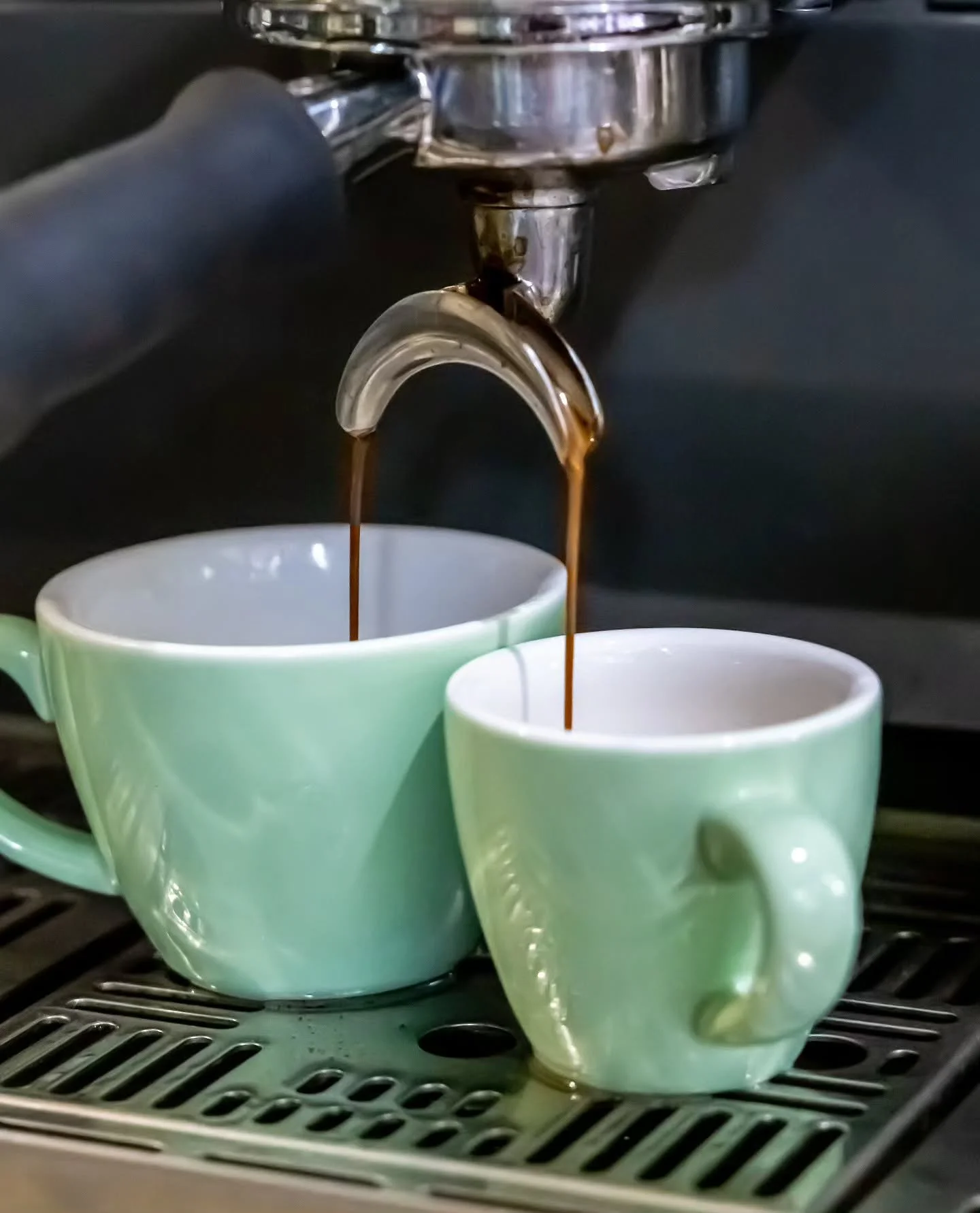 Starting the day the right way ☕✨ We&rsquo;re proud to be pouring Paradox Coffee &ndash; rich, smooth and made to brighten your morning. Call by Cafe Central and let us make your coffee just how you like it.

#CafeCentral #ParadoxCoffee #DarwinCoffee