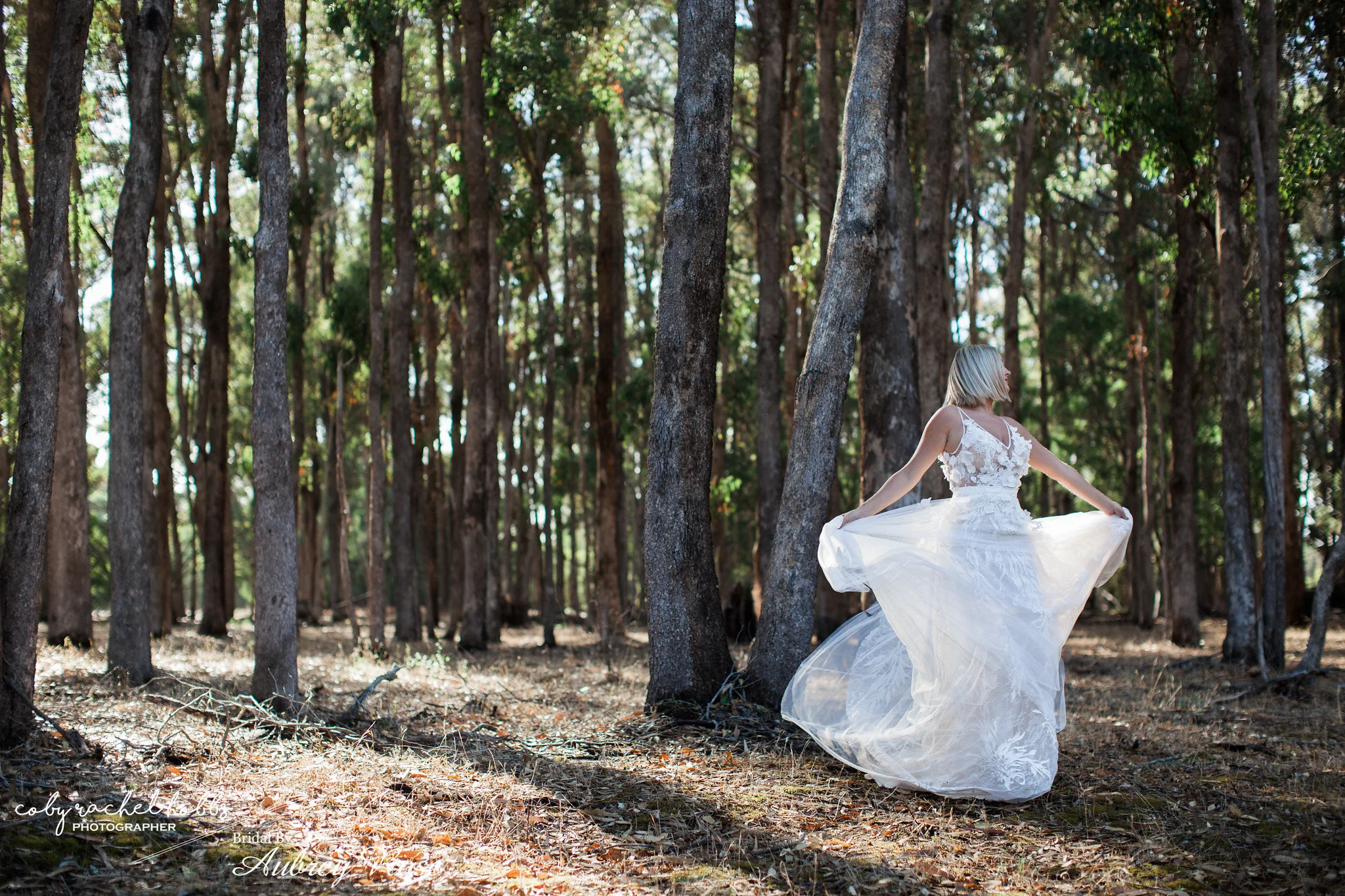 cobyrachelhobbs-bridalbyaubreyrose-oldbroadwaterfarm-297.jpg
