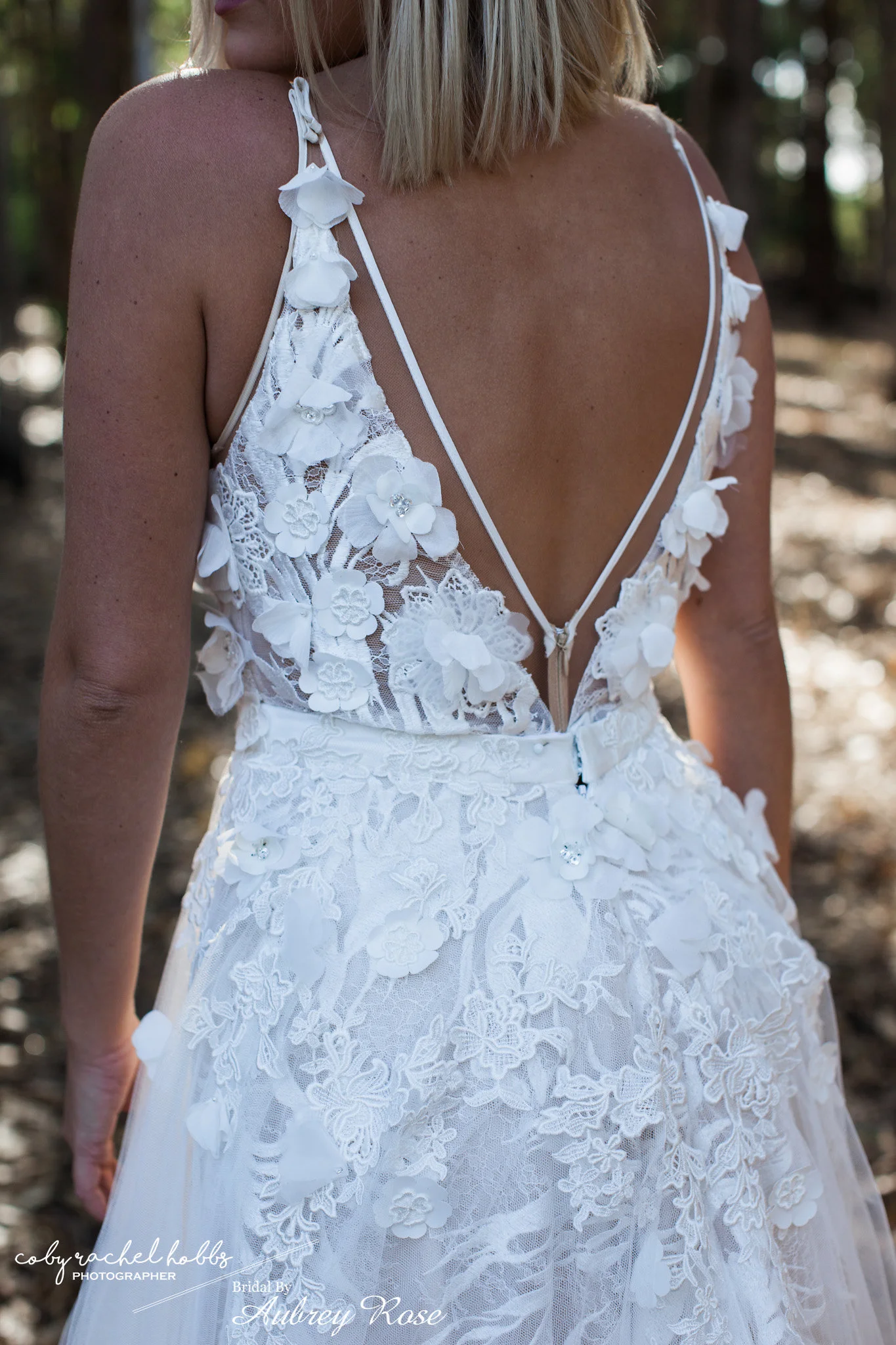 cobyrachelhobbs-bridalbyaubreyrose-oldbroadwaterfarm-305.jpg