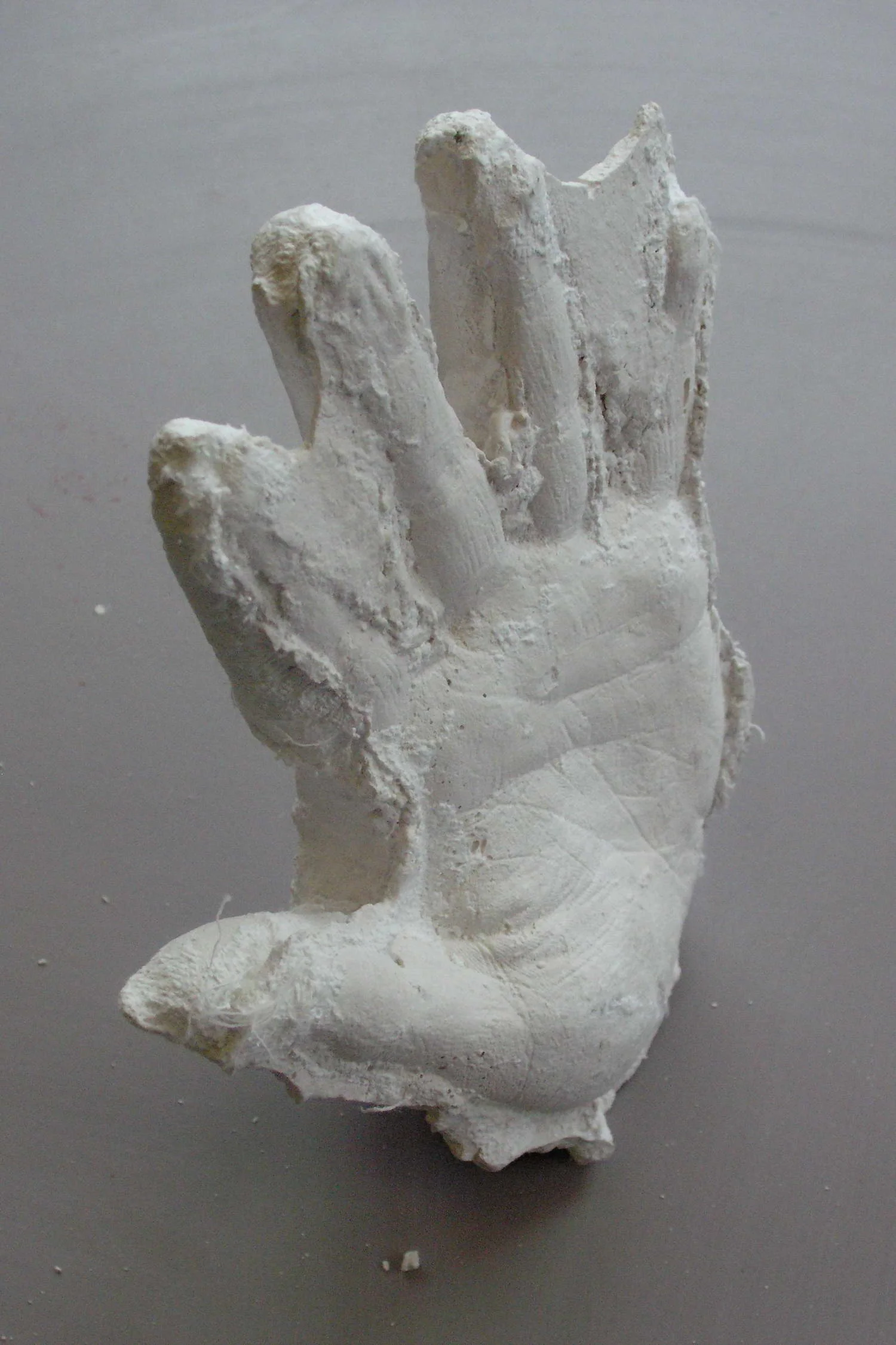  Making hand casts proved popular with the pupils. 