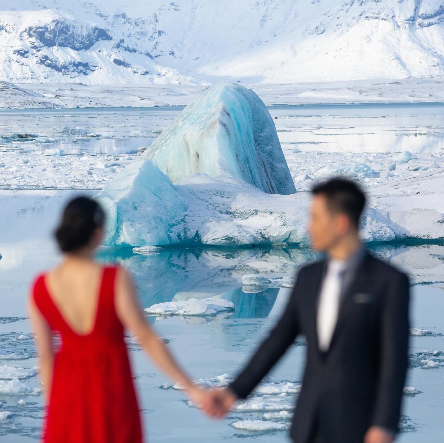 We went on a two day pre-wedding winter expedition shoot with this adventurous and lovely couple. She chose to wear a red dress for the photos and it couldn&rsquo;t have contrasted more perfectly against the blue and white frozen scenery. 💙❤️🤍 
&bu