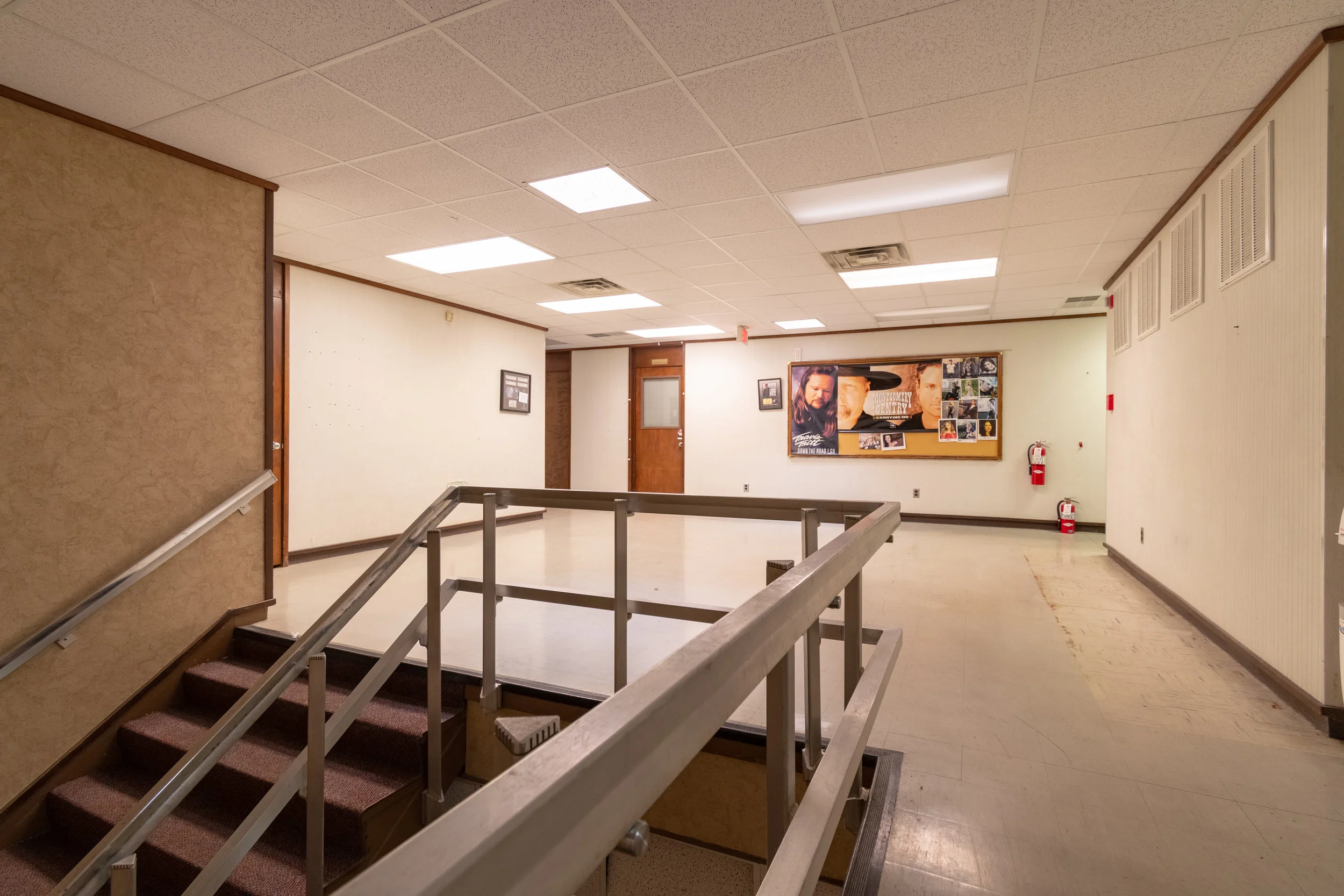 Interior (4 of 18).jpg