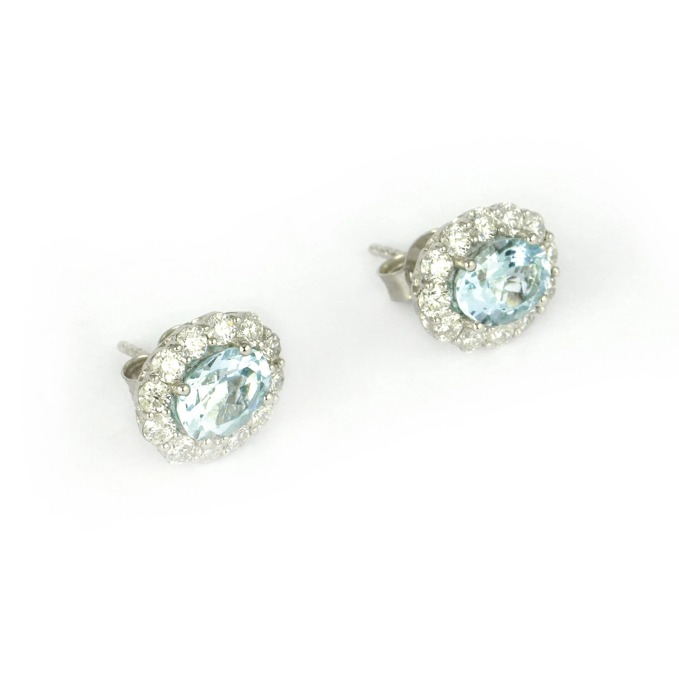 18ct Aquamarine and diamond E:R2.jpg