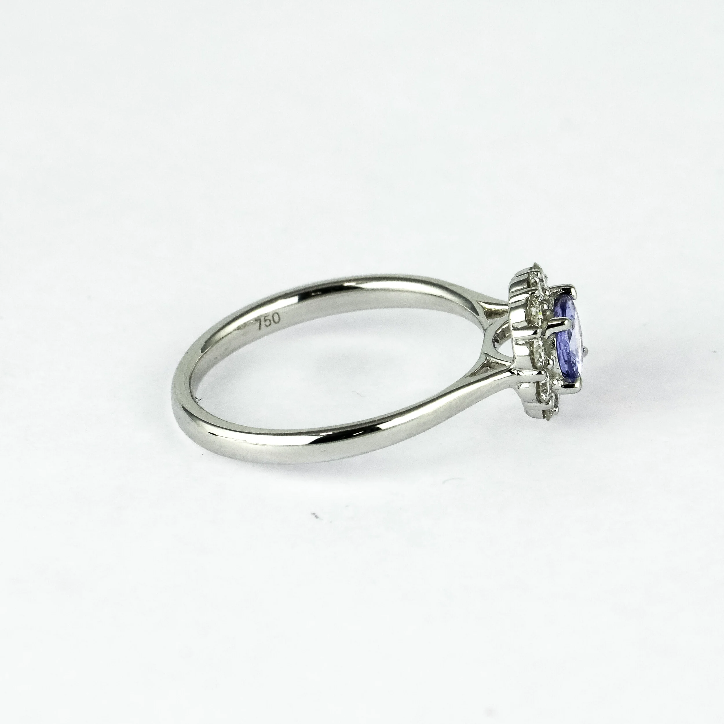 18ct Tanzanite and Diamond Ring 2.jpg