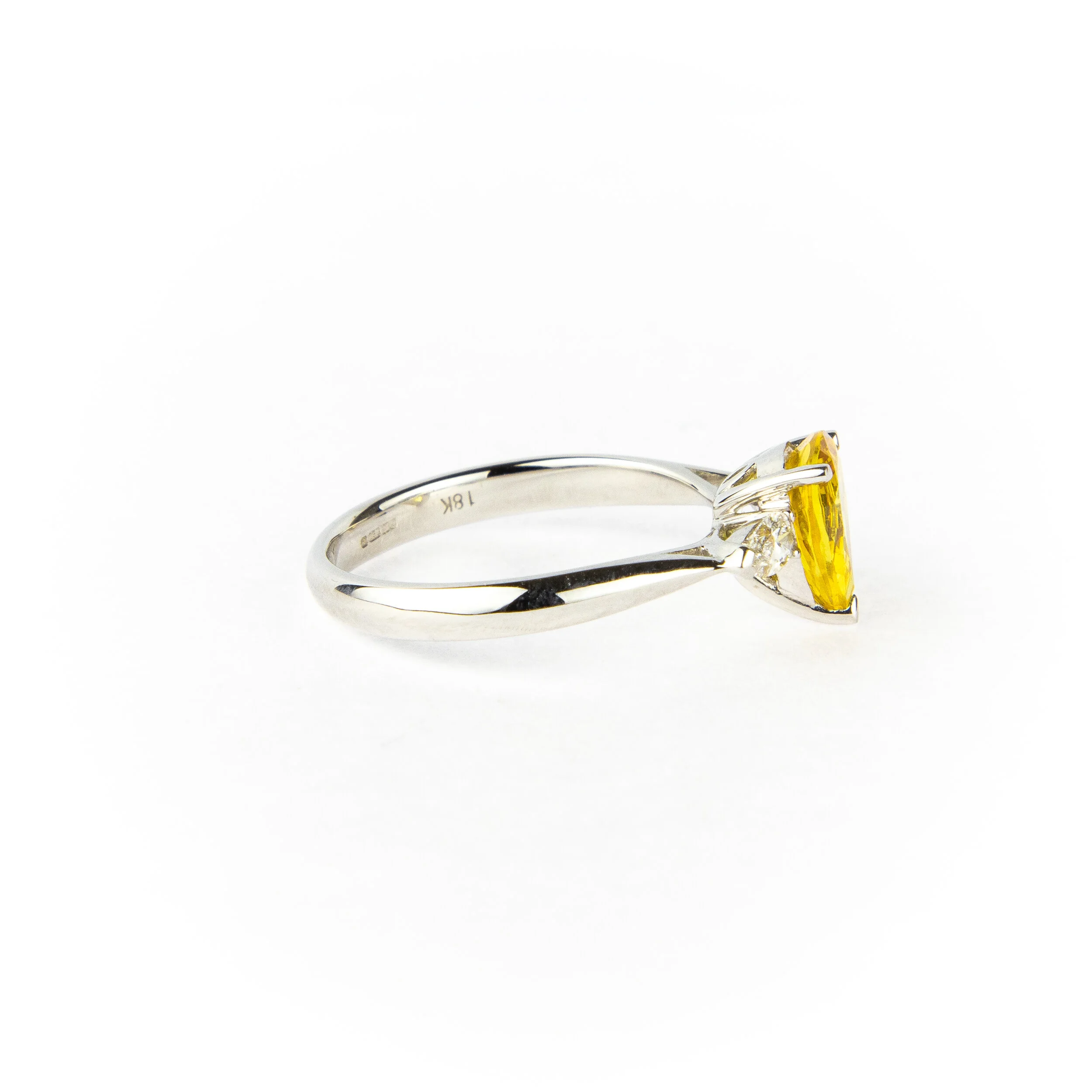 18ct Sapphire & Diamond Ring 3.jpg