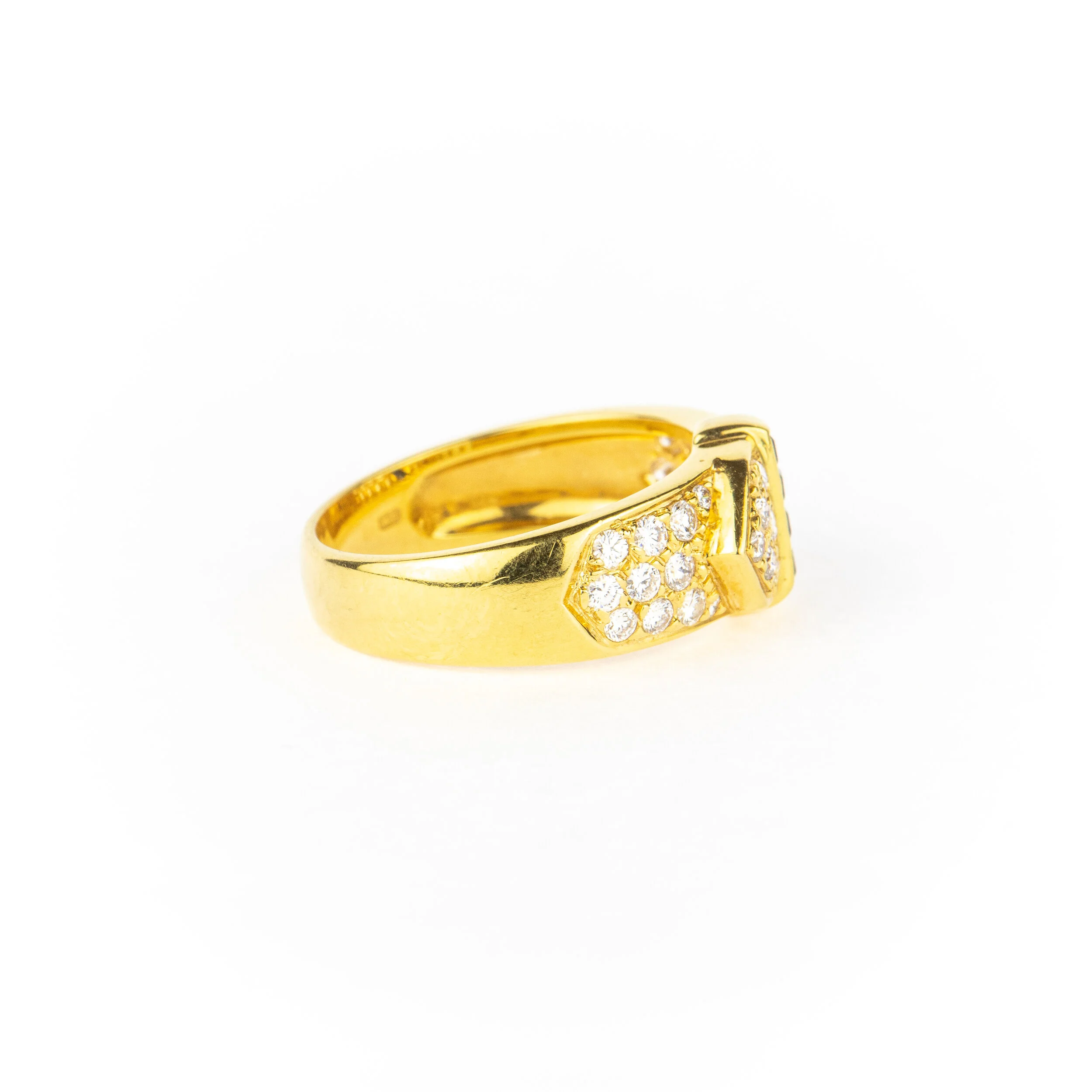 18ct Sapphire & Diamond Buckle Ring 2.jpg