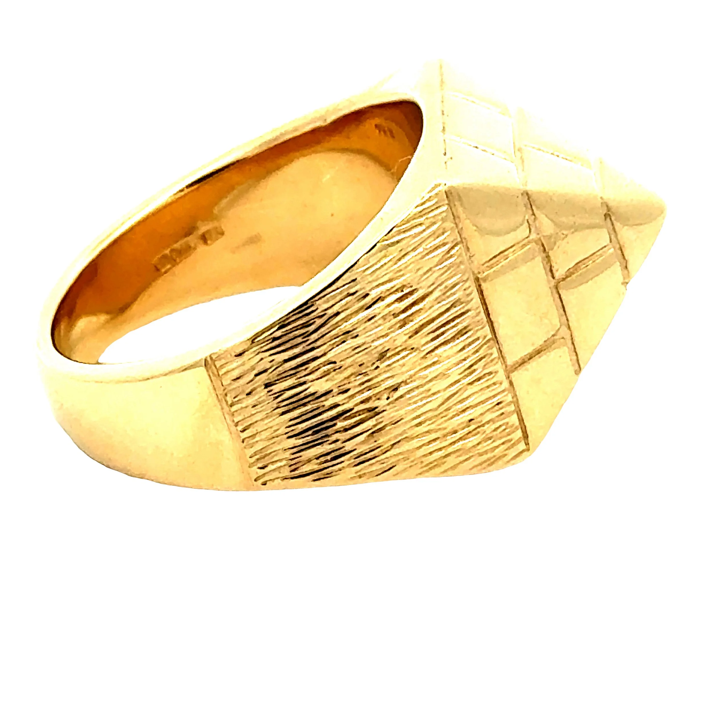 pyramid ring_5.jpg