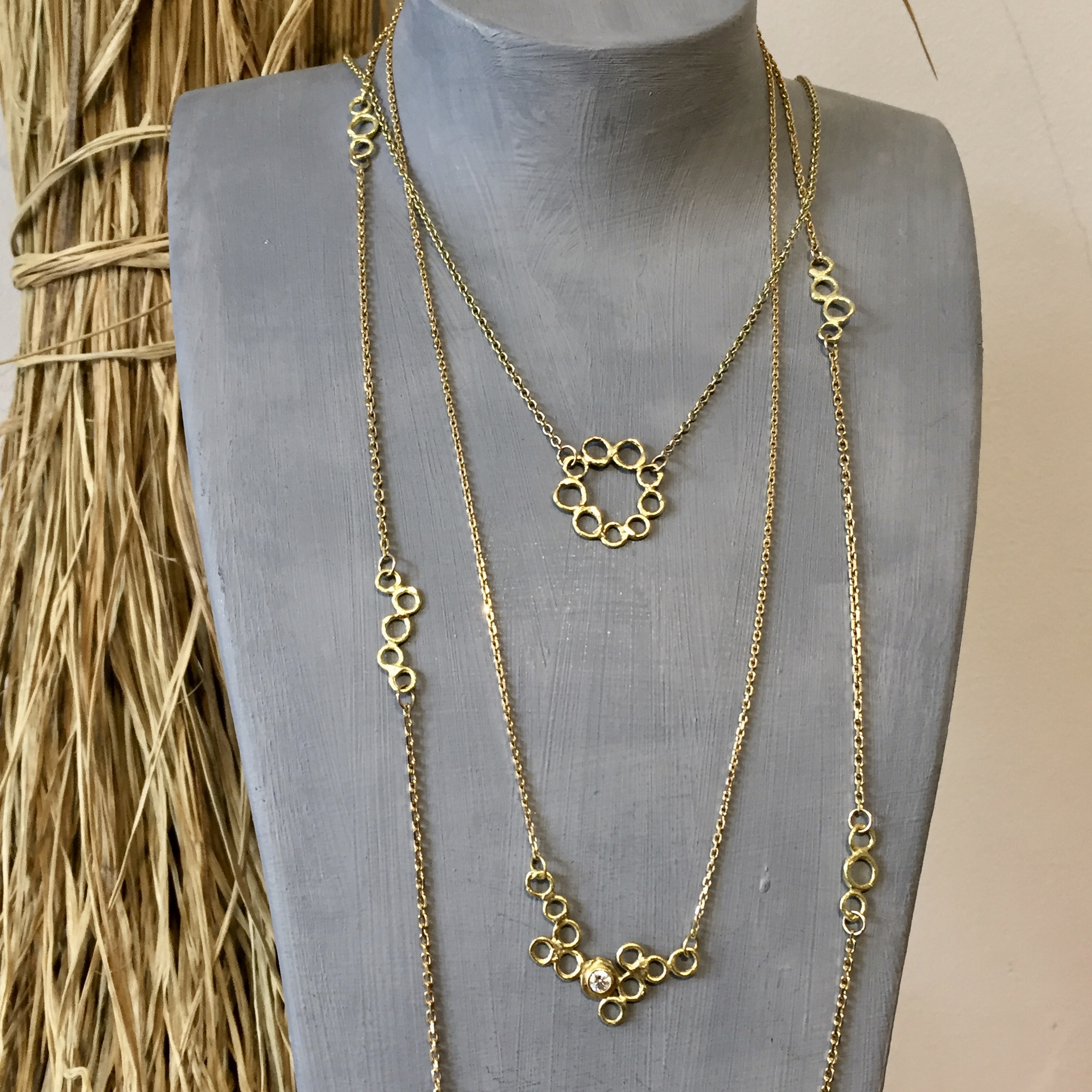 White Diamond O2 Cluster Necklace in 18ct Yellow Gold