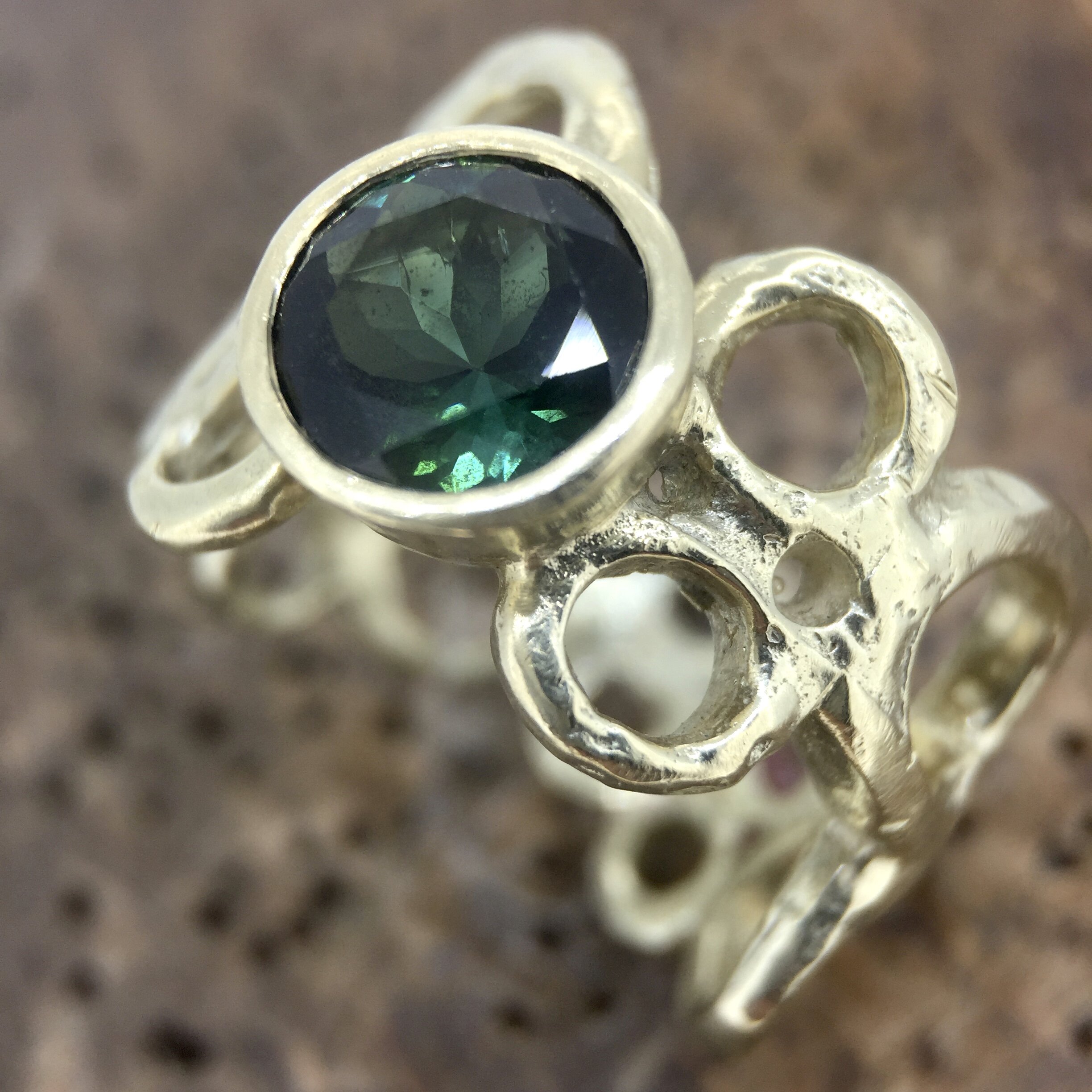 Green Tourmaline Bubble Ring in 14ct Yellow Gold