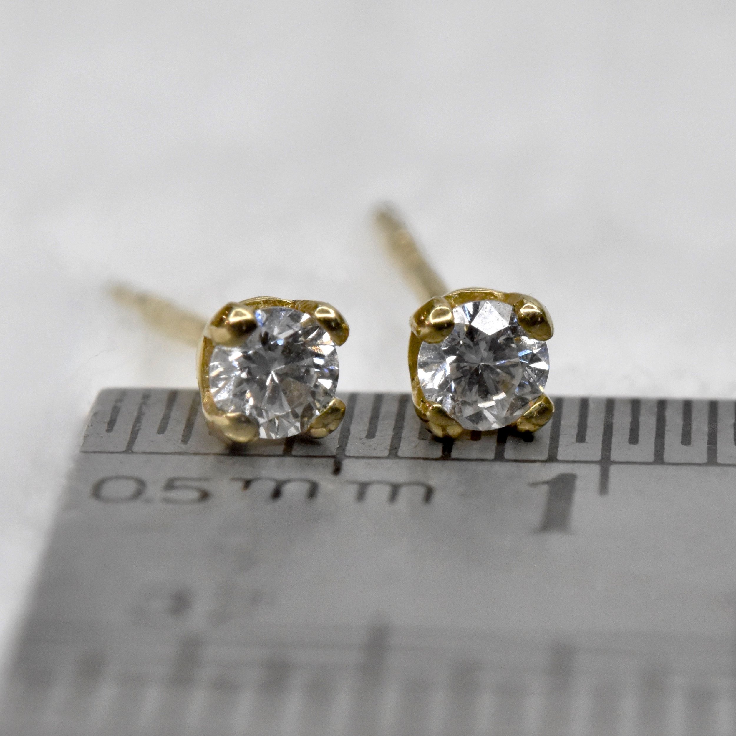 9ct Gold 005ct Diamond Square Mens Ear Stud Earring  Amazoncouk Fashion
