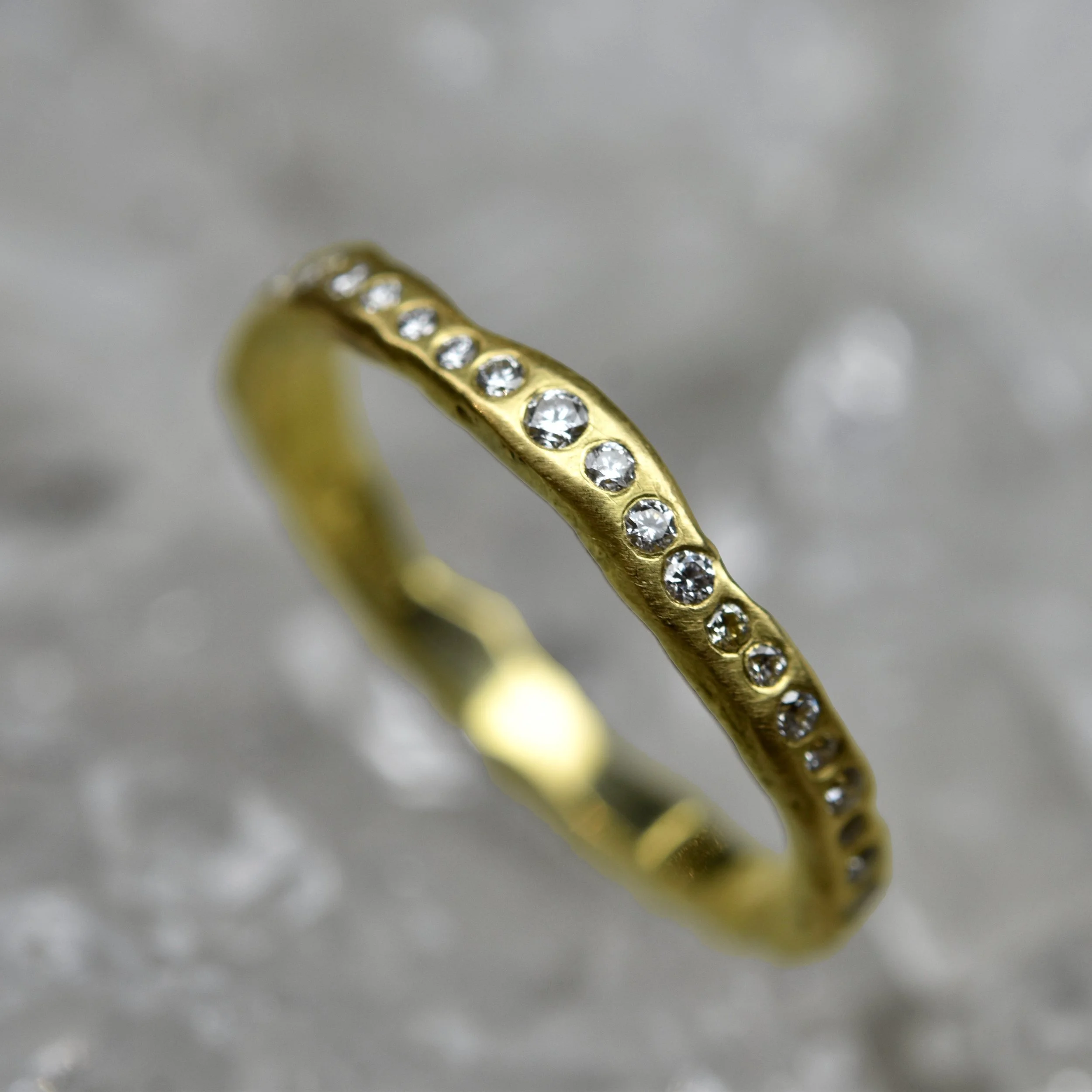18ct Yellow Gold Molten Half Eternity Flush Set with White Diamonds