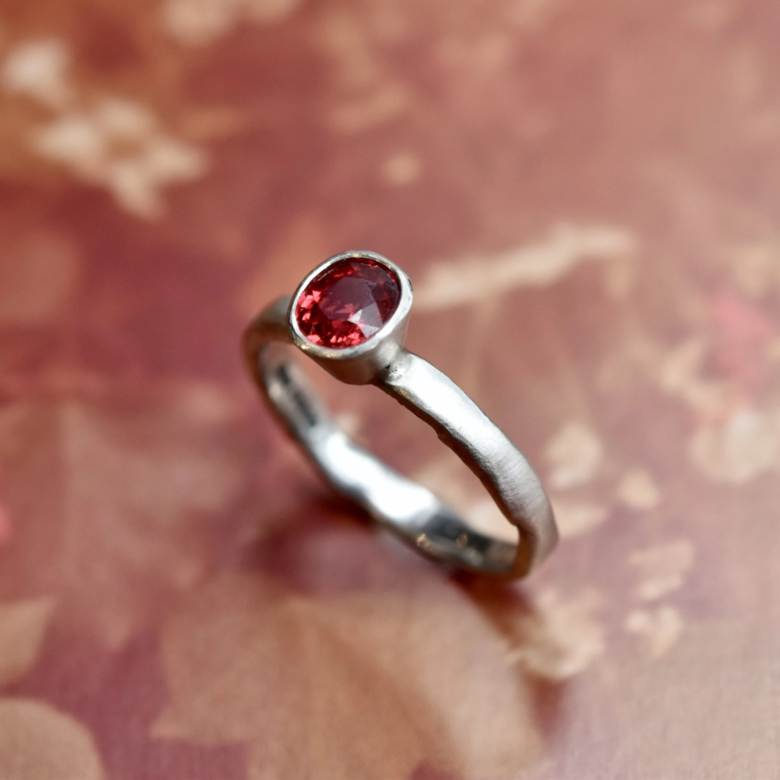 August Birthstone: 10 Fun Facts (Spinel)