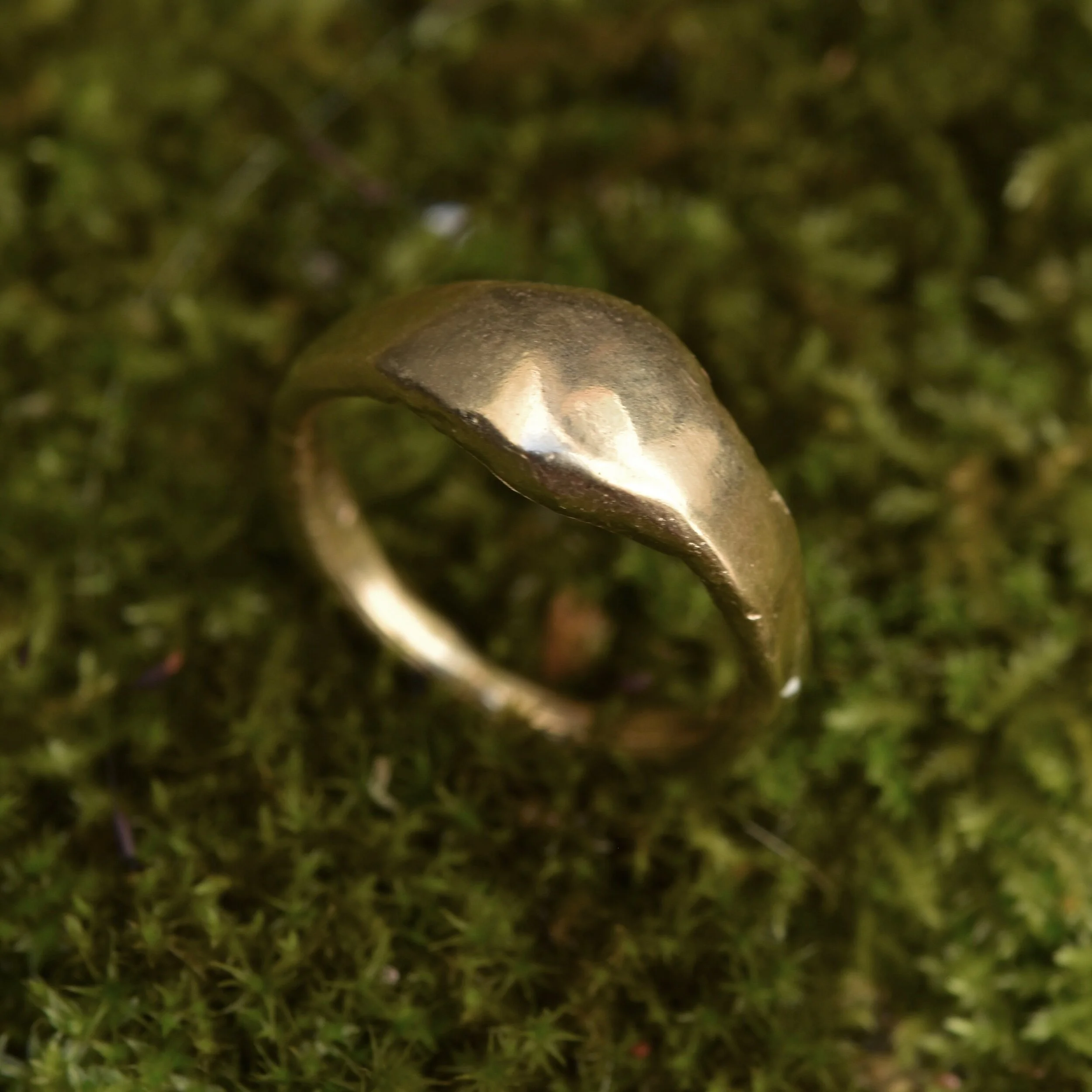 Erin Cox Molten 9ct yellow gold signet pinky ring designer handmade handcrafted jewellery recycled ethically sourced gold Uk Devon local