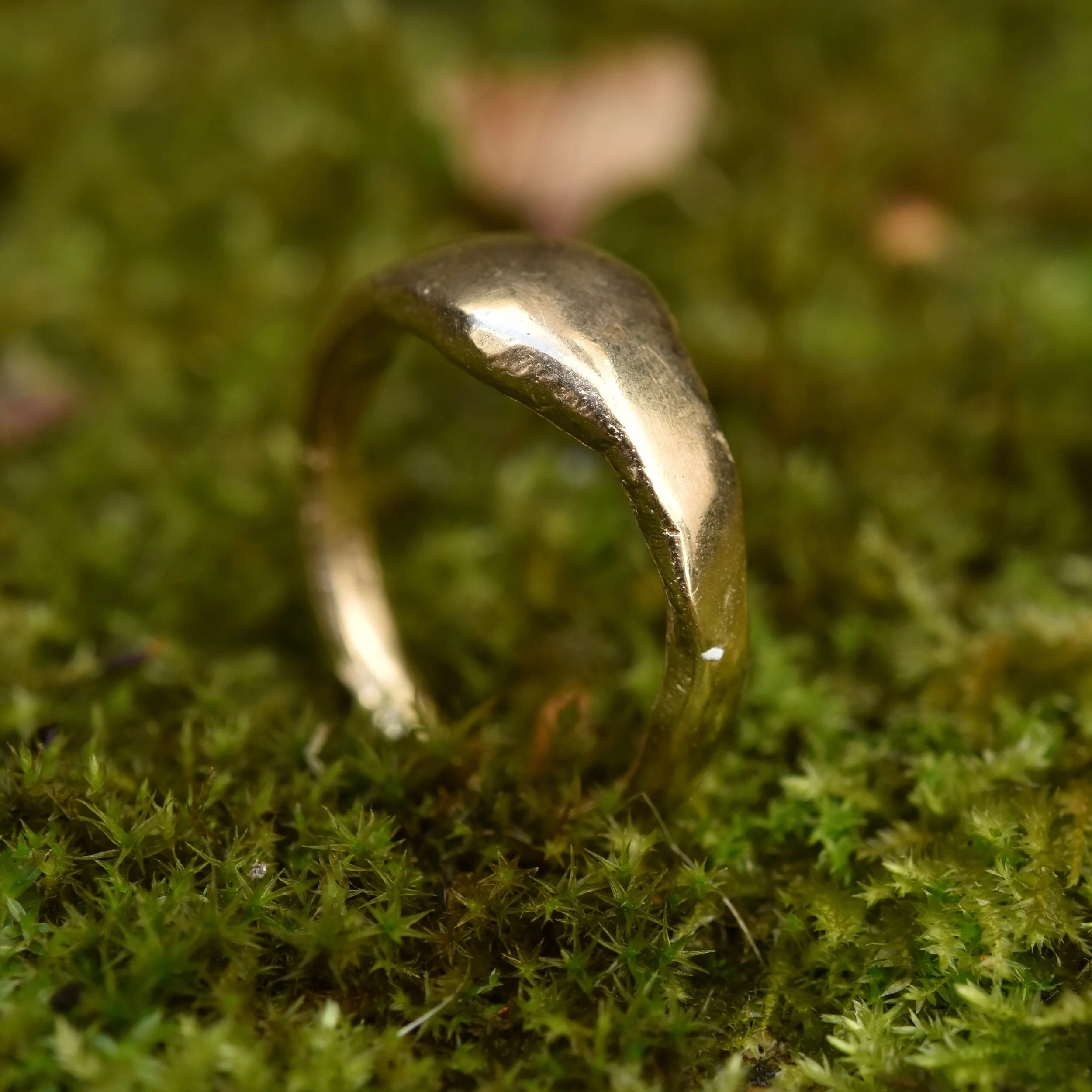Erin Cox Molten 9ct yellow gold signet pinky ring designer handmade handcrafted jewellery recycled ethically sourced gold Uk Devon local