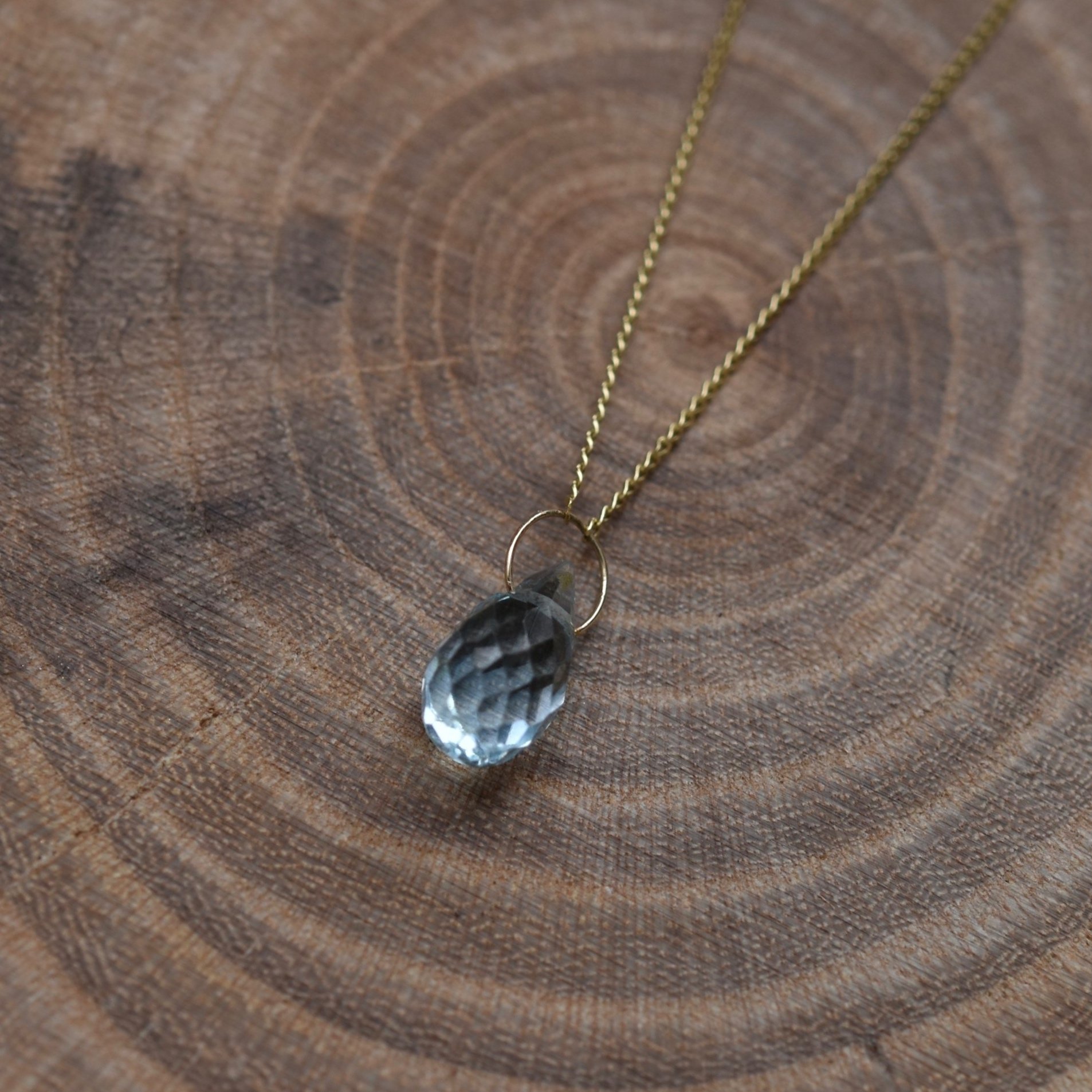 9ct Yellow Gold & Topaz Necklace